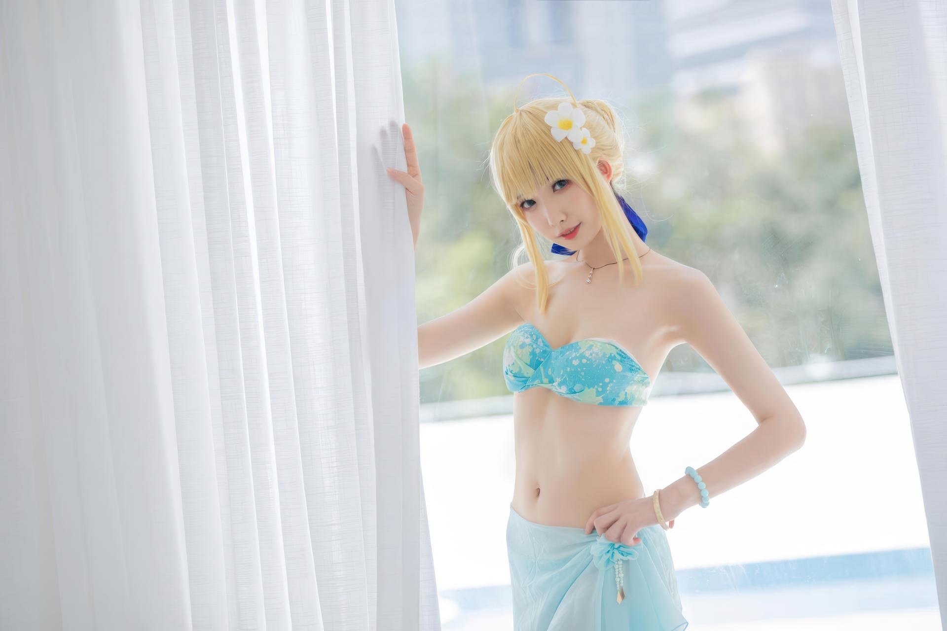 [Cosplay] Feng Jiangjiang v - FGO Saber Swimsuit bộ ảnh cosplay 49P