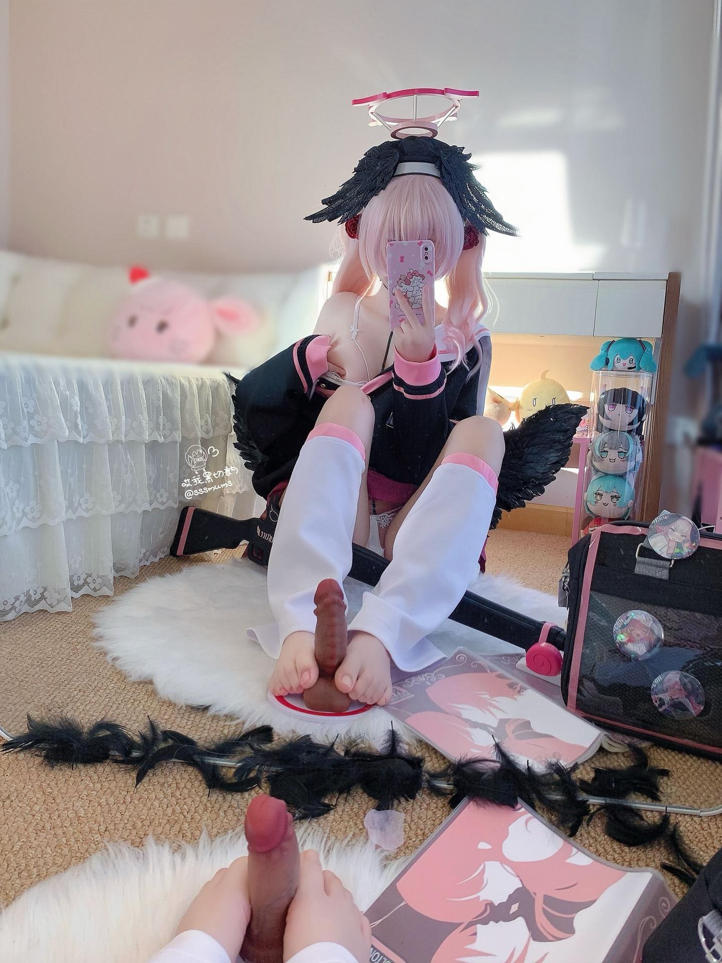 [cosplay] 曲奇軟fufu - 蔚藍檔案 江小春：白絲足部美腿角色還原 46P3V
