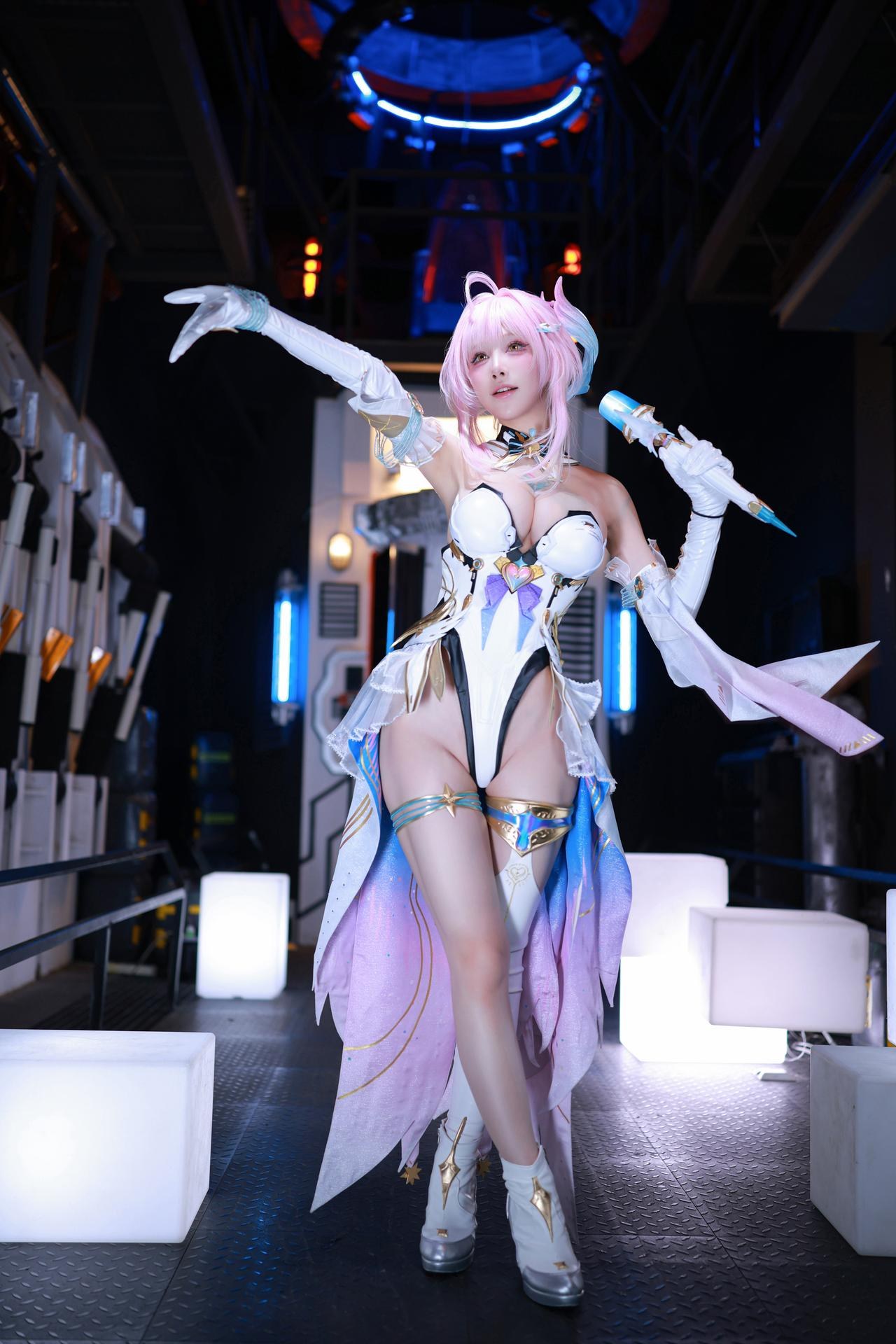 [cosplay] 水淼aqua - 鸣潮 爱弥斯：鸣潮 爱弥斯角色還原美腿大尺度 61P