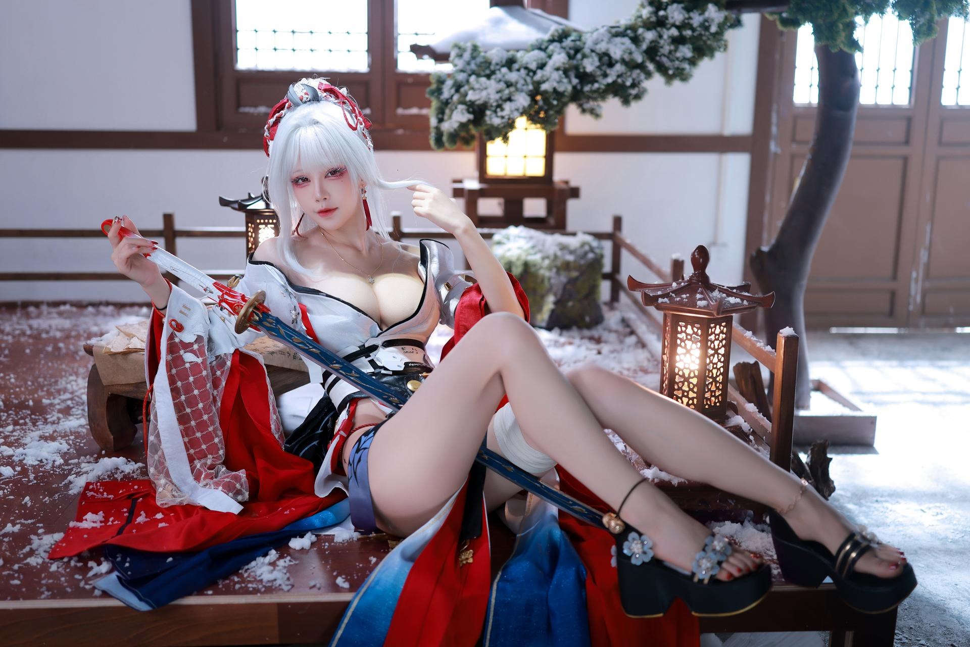 [cosplay] 水淼aqua - 鸣潮 绯雪：鸣潮 绯雪角色還原美腿大尺度 51P