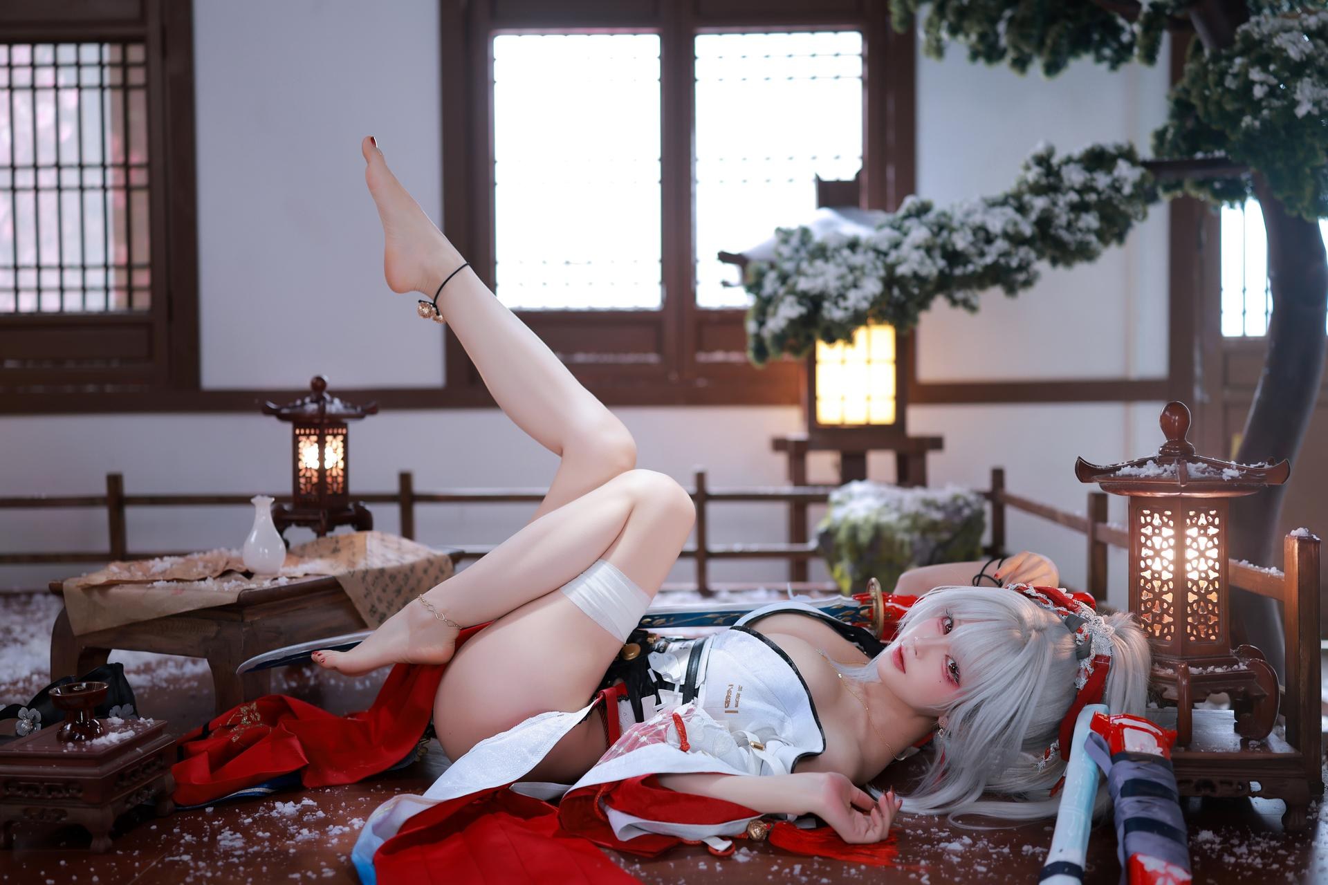 [cosplay] 水淼aqua - 鸣潮 绯雪：鸣潮 绯雪角色還原美腿大尺度 51P