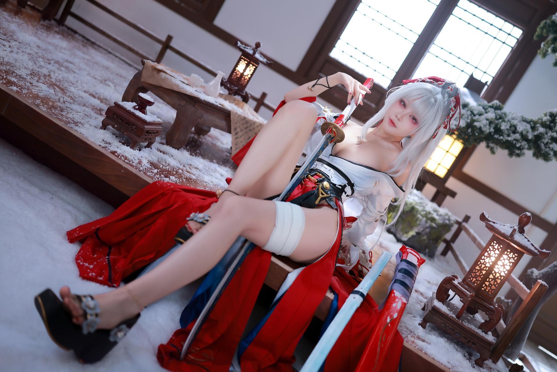 [cosplay] 水淼aqua - 鸣潮 绯雪：鸣潮 绯雪角色還原美腿大尺度 51P