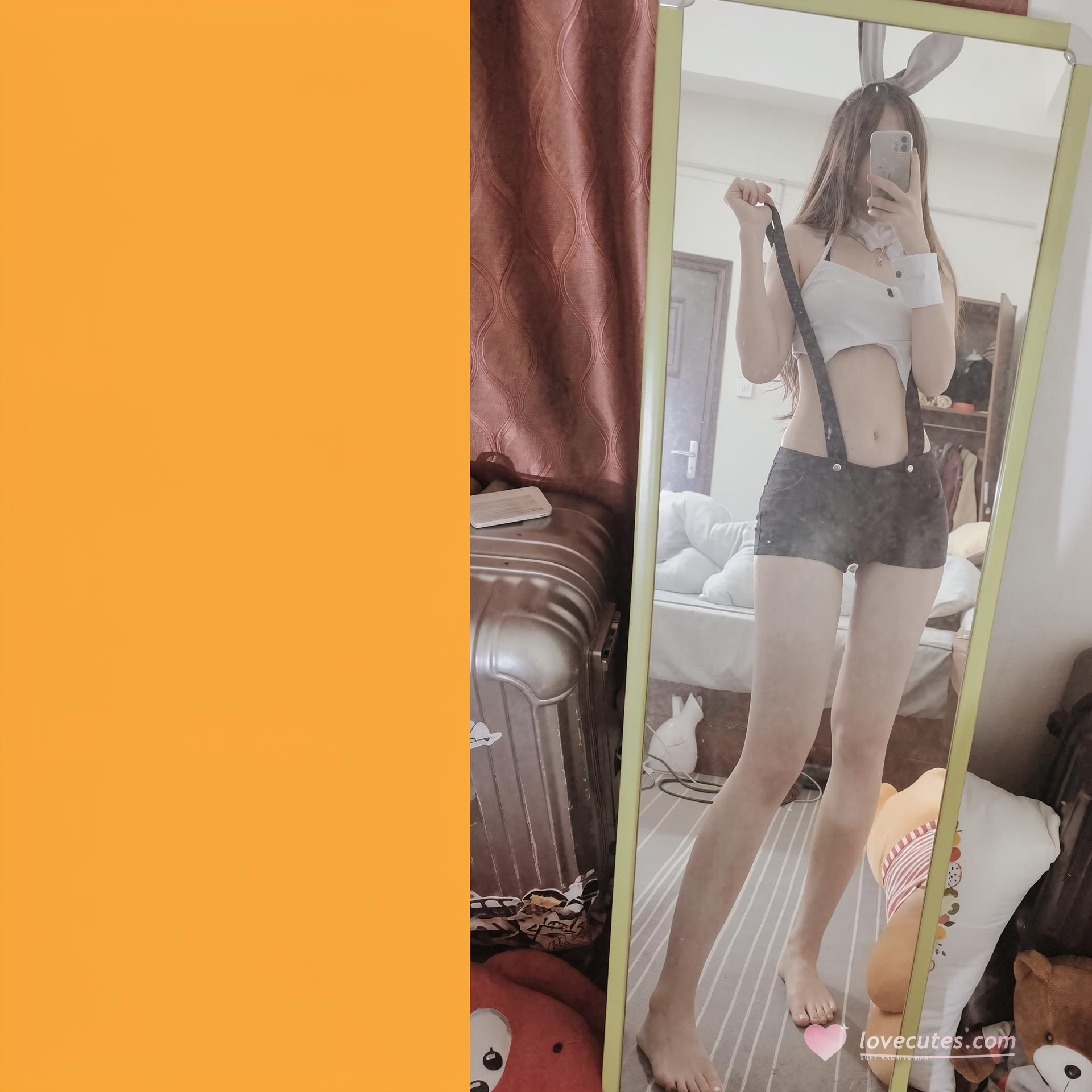 [私房] 7mtY - 美胸白虎プライベート福利セット 125P36V