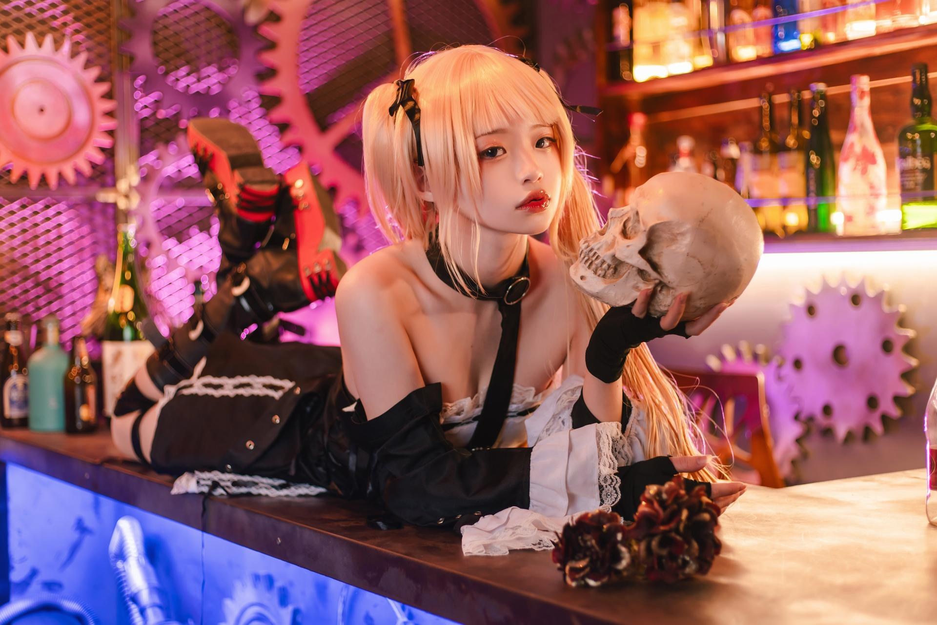 [Cosplay] Irisuare - Marie Rose trang phục dây đai đen 68P