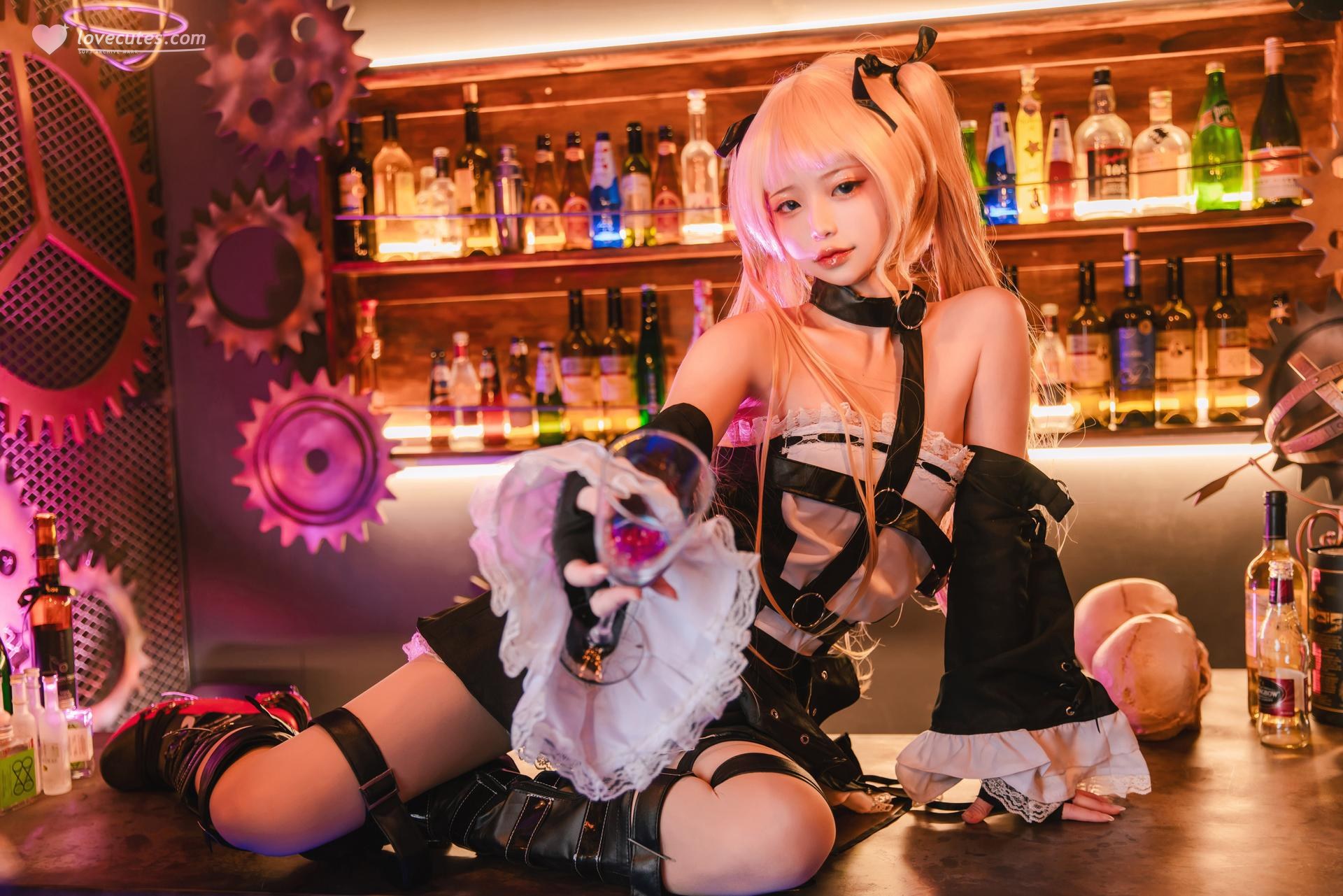 [Cosplay] Irisuare - Marie Rose trang phục dây đai đen 68P