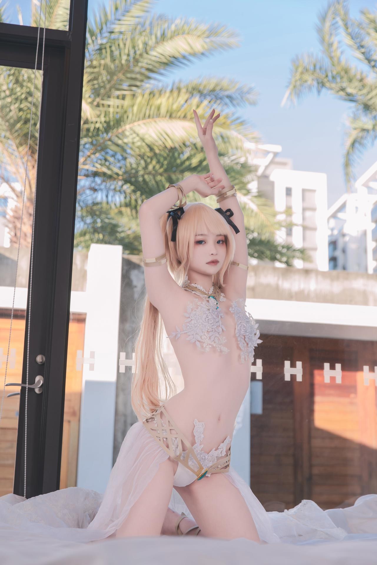 [Cosplay] Irisuare - Marie Rose trang phục dây đai đen 68P