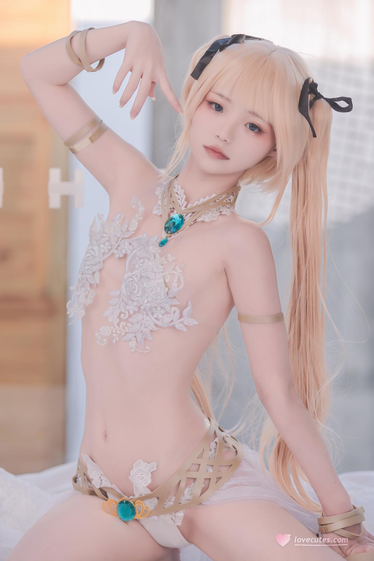 [Cosplay] Irisuare - Marie Rose trang phục dây đai đen 68P