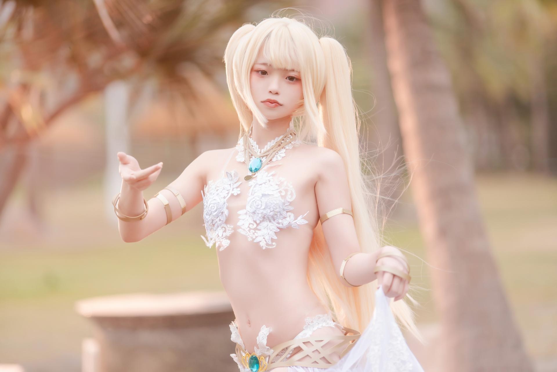 [Cosplay] Irisuare - Marie Rose trang phục dây đai đen 68P