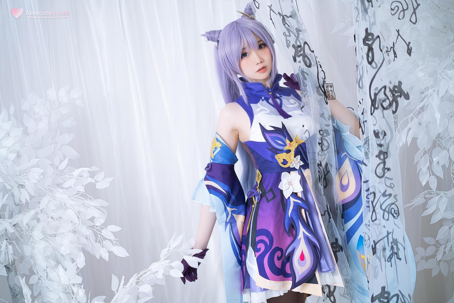 [cosplay] 焖焖碳 - 刻晴：刻晴角色還原美腿大尺度 18P
