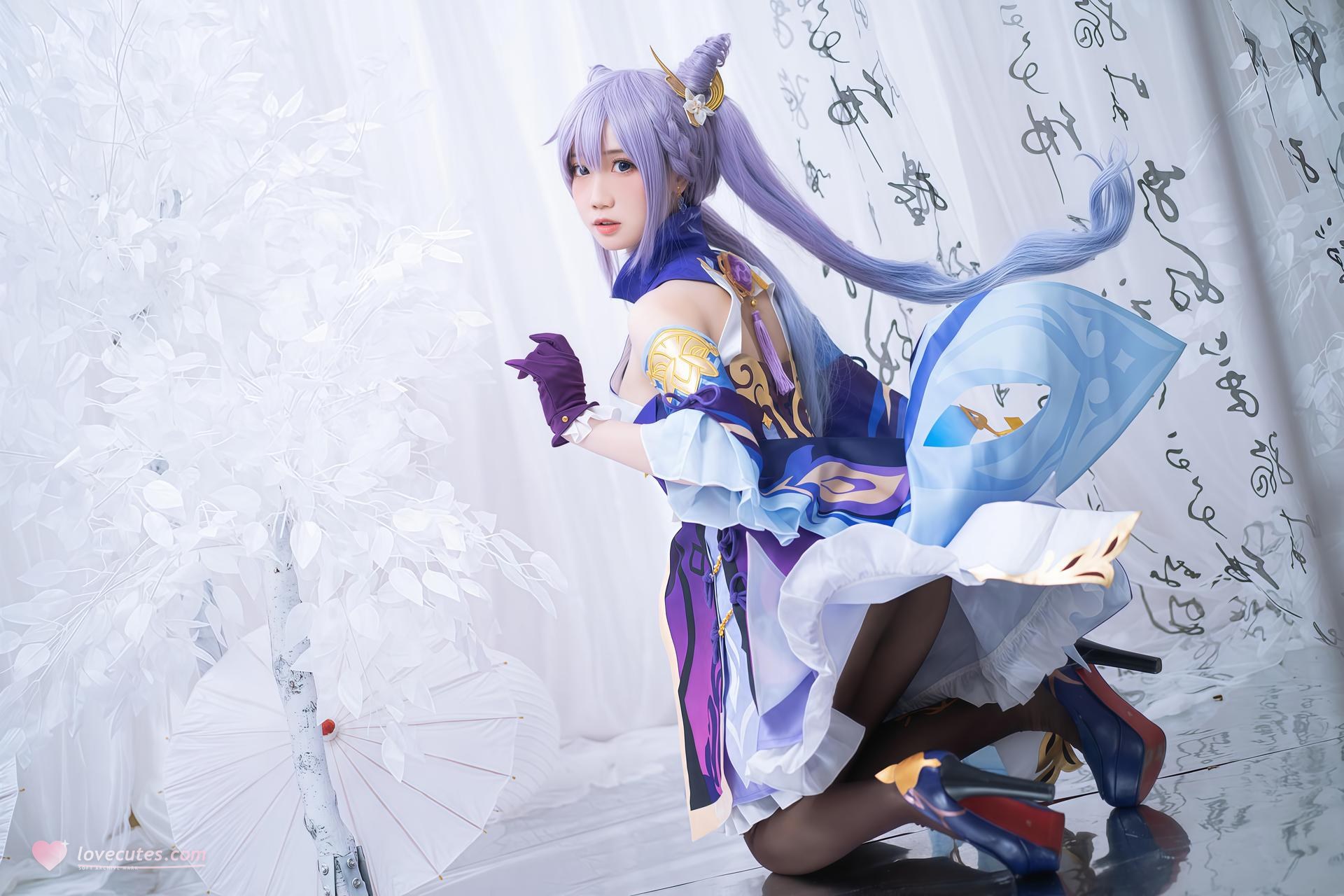 [cosplay] 焖焖碳 - 刻晴：刻晴角色還原美腿大尺度 18P