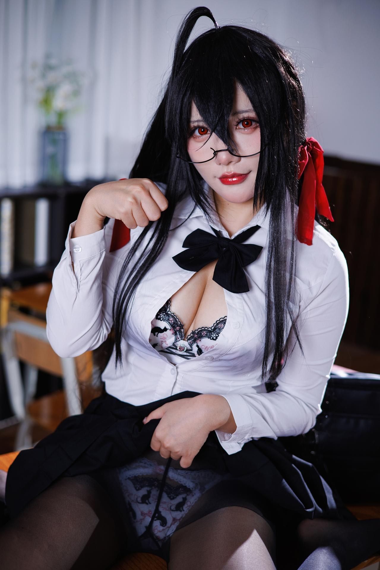 [cosplay] 是一只熊仔吗 - 大凤：大凤JK角色還原美腿大尺度 50P
