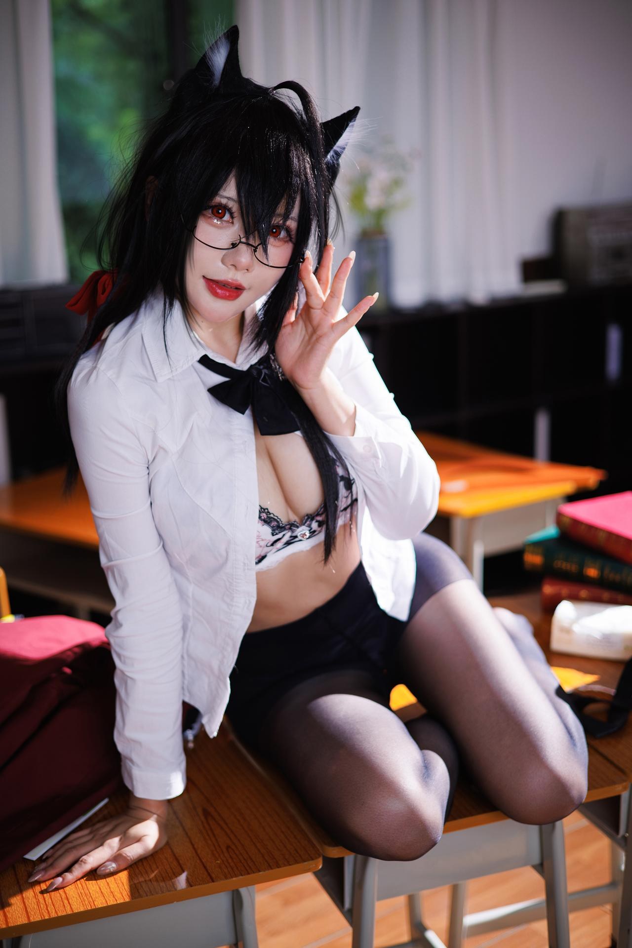 [cosplay] 是一只熊仔吗 - 大凤：大凤JK角色還原美腿大尺度 50P