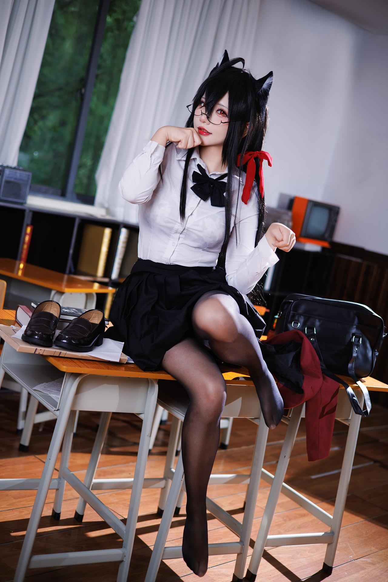 [Cosplay] Shiyi Zhi Xiongzai Ma - Taihou JK classroom 50P
