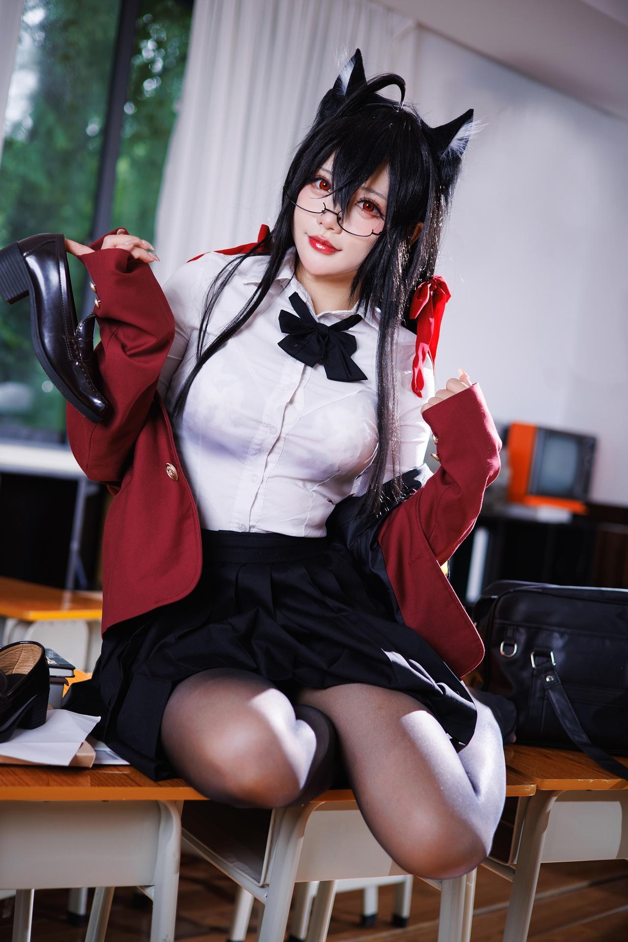 [Cosplay] Shiyi Zhi Xiongzai Ma - Taihou JK classroom 50P