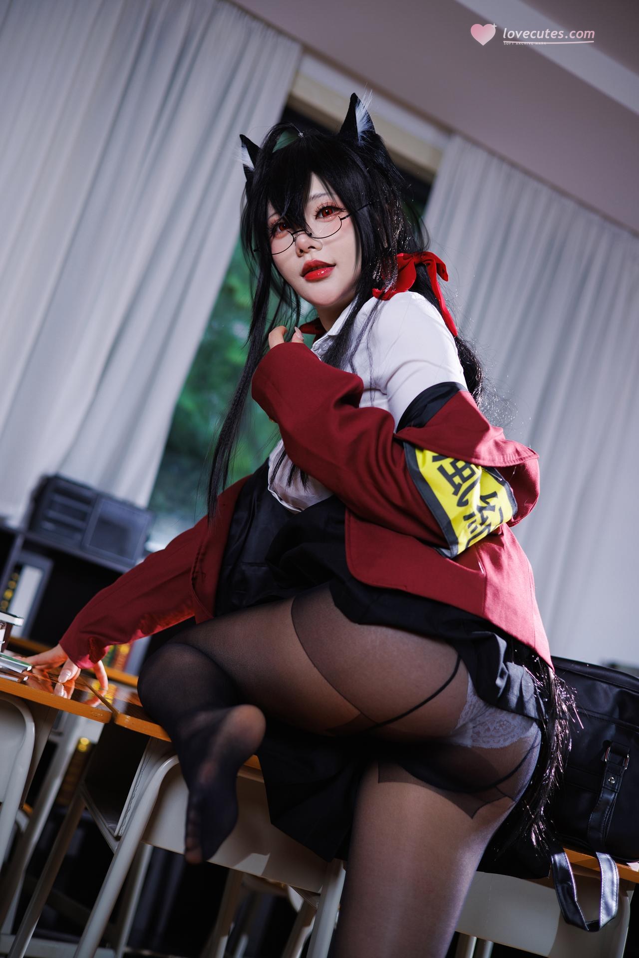 [Cosplay] Shiyi Zhi Xiongzai Ma - Taihou JK classroom 50P