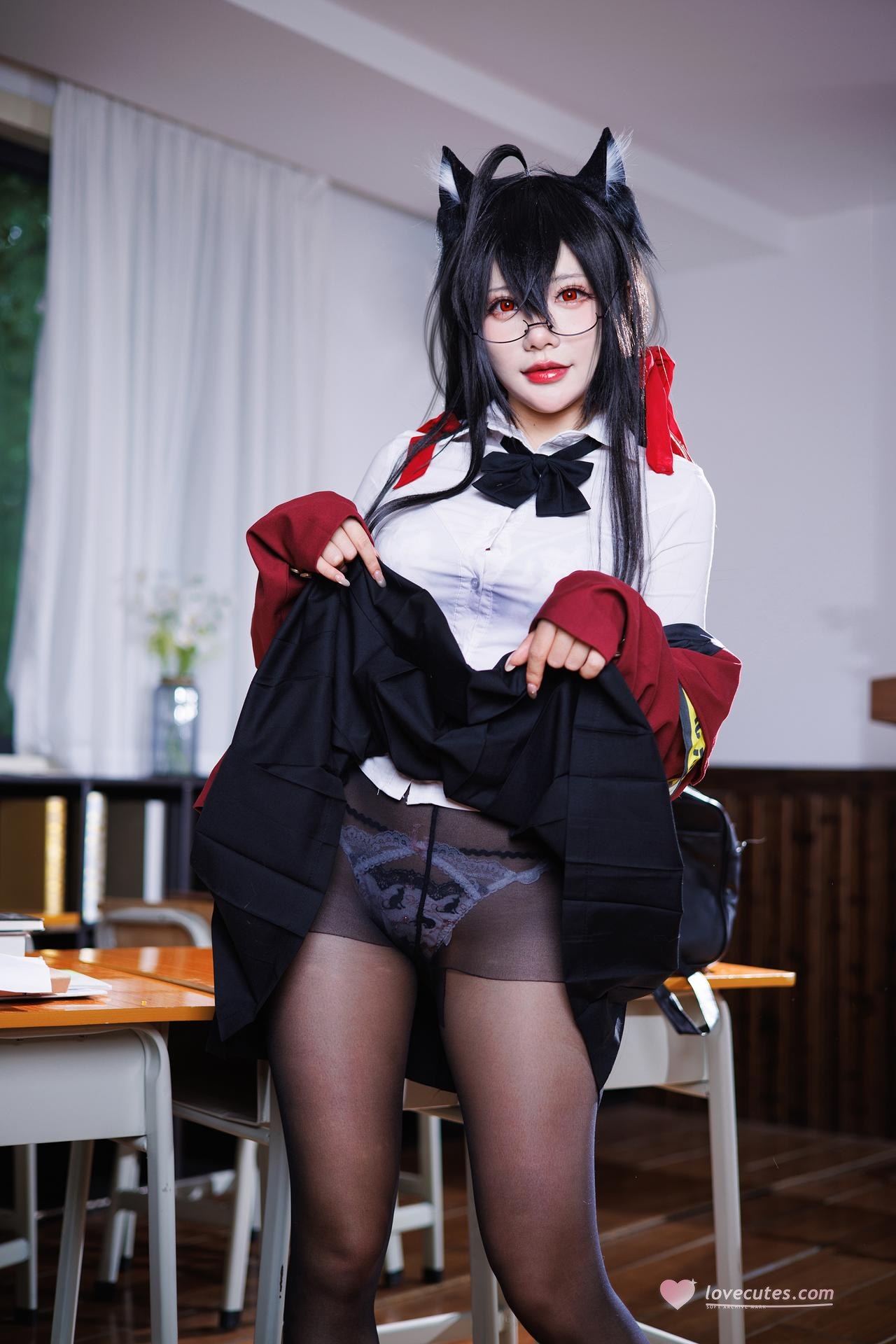 [cosplay] 是一只熊仔吗 - 大凤：大凤JK角色还原美腿大尺度 50P