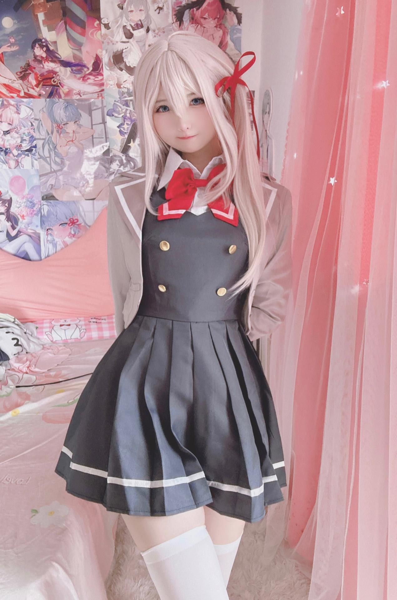 [cosplay] 習呆呆 - 阿莉娅：翘臀白絲露穴大尺度角色還原 20P2V