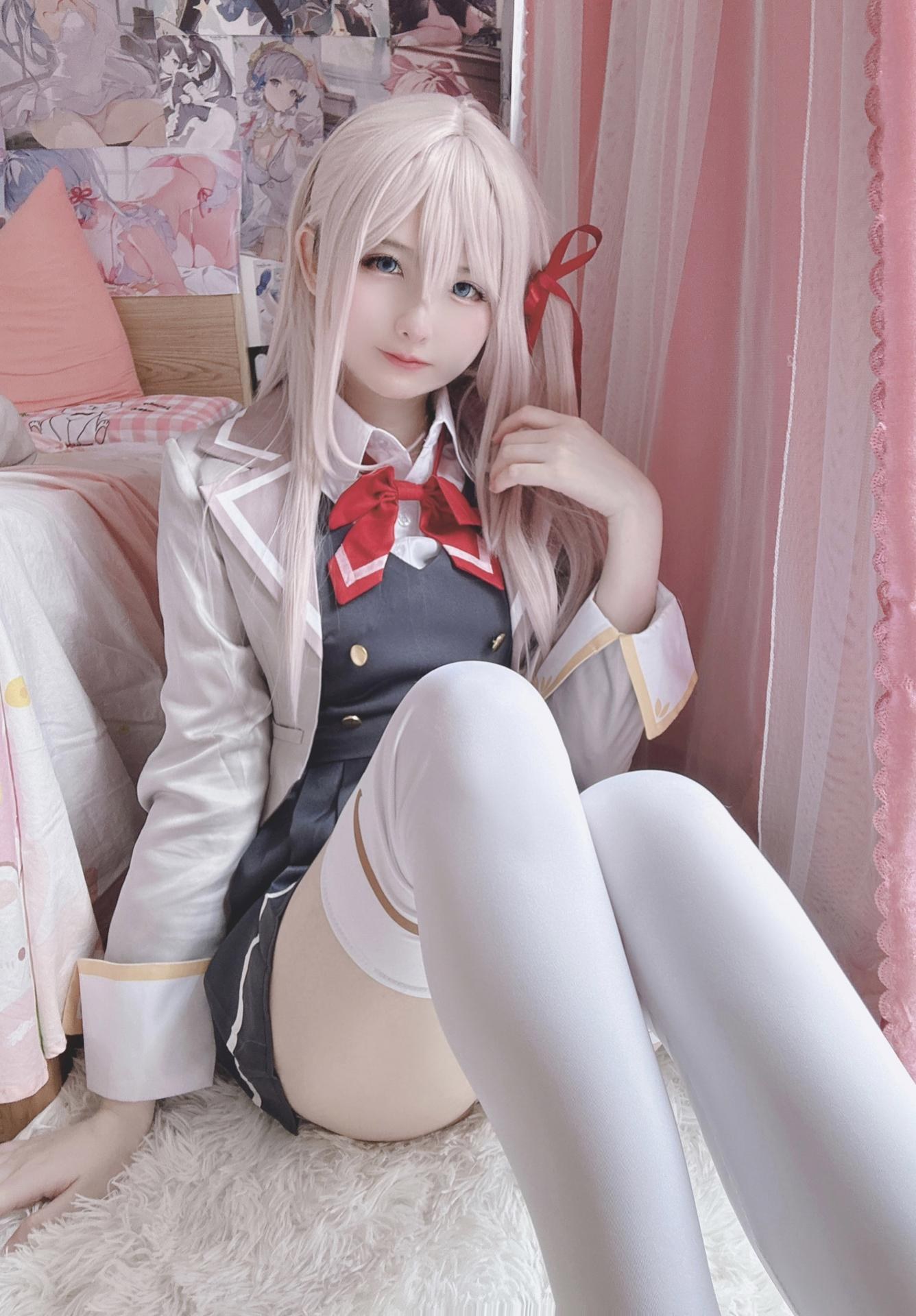 [cosplay] 習呆呆 - 阿莉娅：翘臀白絲露穴大尺度角色還原 20P2V