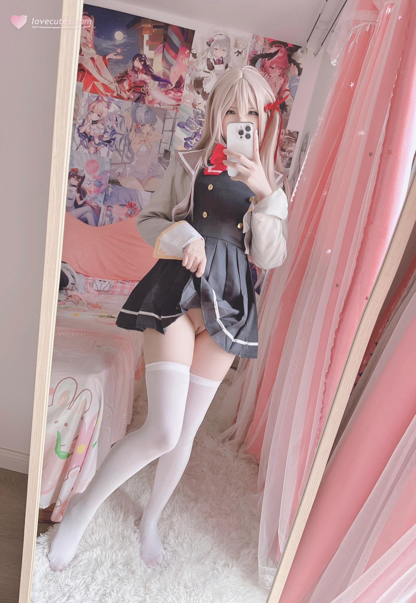 [cosplay] 習呆呆 - 阿莉娅：翘臀白絲露穴大尺度角色還原 20P2V