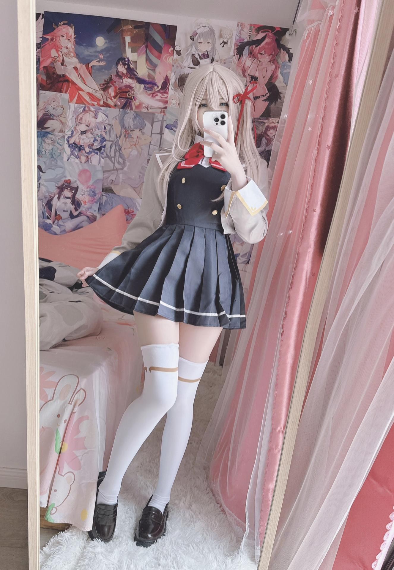 [cosplay] 習呆呆 - 阿莉娅：翘臀白絲露穴大尺度角色還原 20P2V