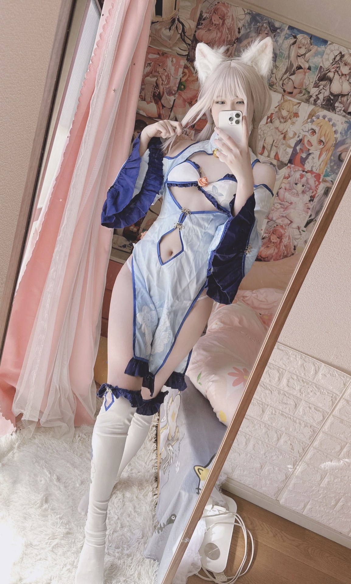 [cosplay] 習呆呆 - 旗袍香兰子：旗袍貓耳白絲大尺度角色還原 14P1V