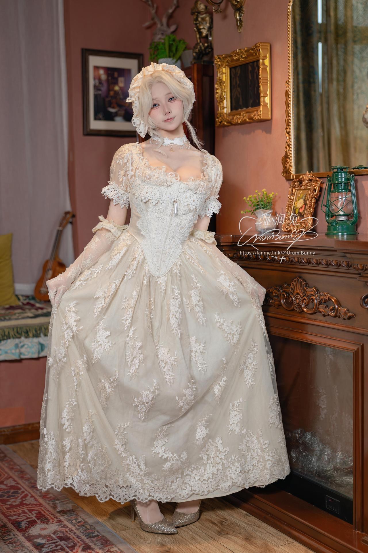 [cosplay] 黏黏团子兔 - 2026年06月作品 大小姐的思春期：角色還原美腿大尺度 108P3V