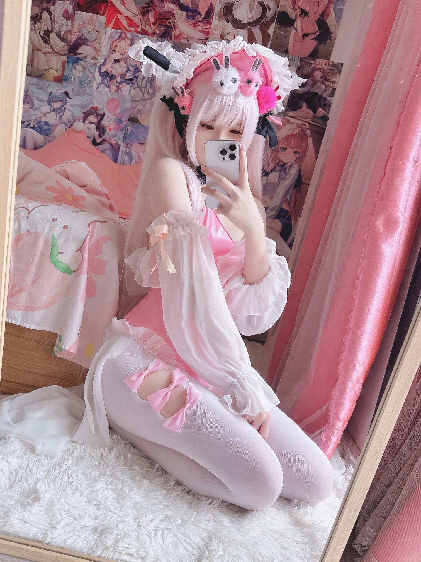 [cosplay] 習呆呆 - 哈尔福德：白絲美胸大尺度角色還原 20P2V