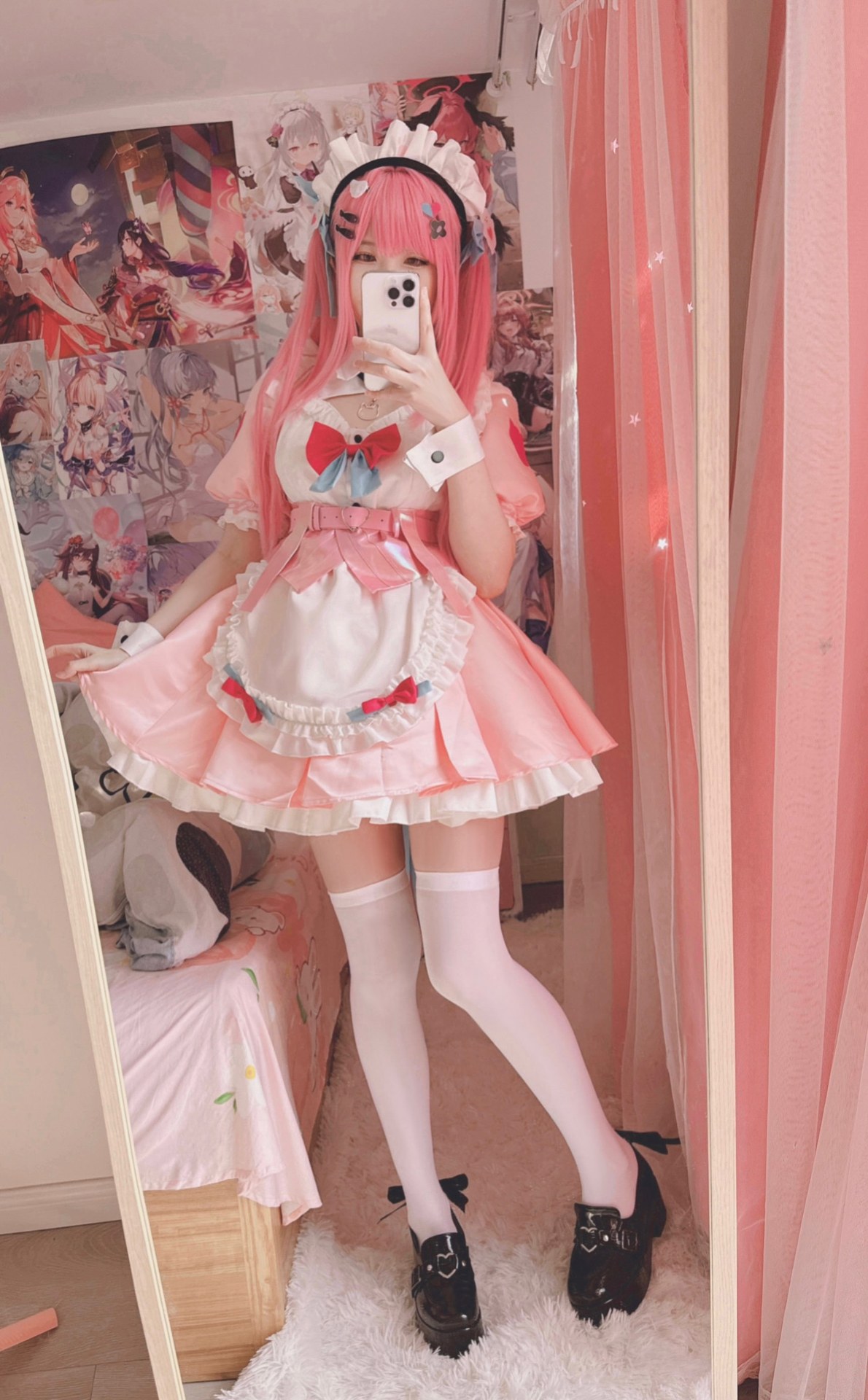 [cosplay] 習呆呆 - 咲奈：女仆貓耳翘臀大尺度角色還原 20P3G1V