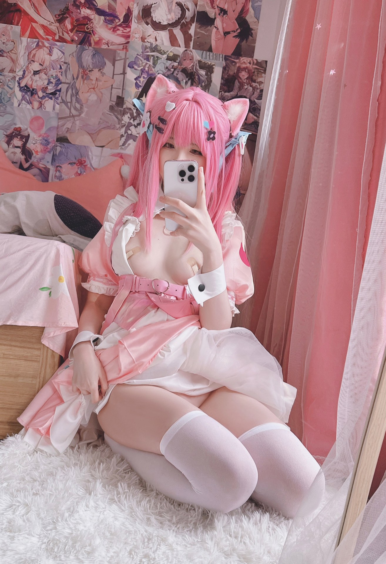 [cosplay] 習呆呆 - 咲奈：女仆貓耳翘臀大尺度角色還原 20P3G1V