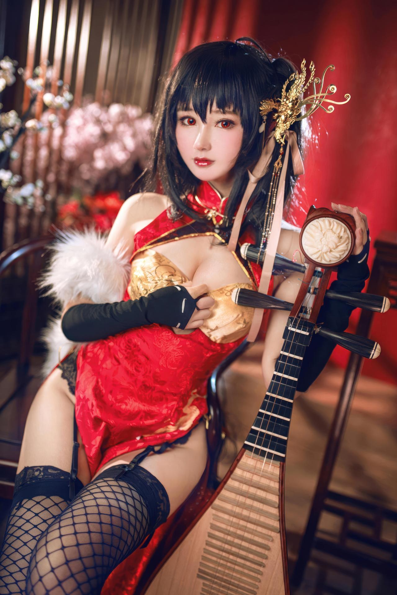[cosplay] 羽生三未 - 碧蓝航线 大凤：碧蓝航线 大凤旗袍角色還原美腿 21P