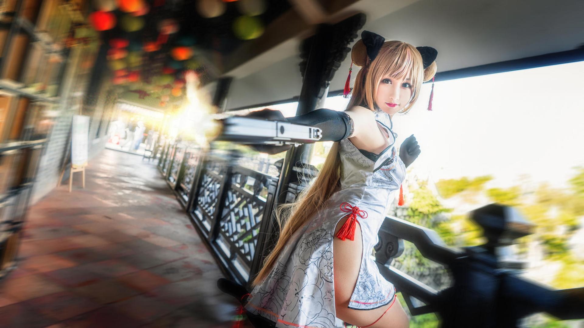 [cosplay] 羽生三未 - 少女前线 Mk23：少女前线 Mk23 蜂糖花角色還原美腿大尺度 18P