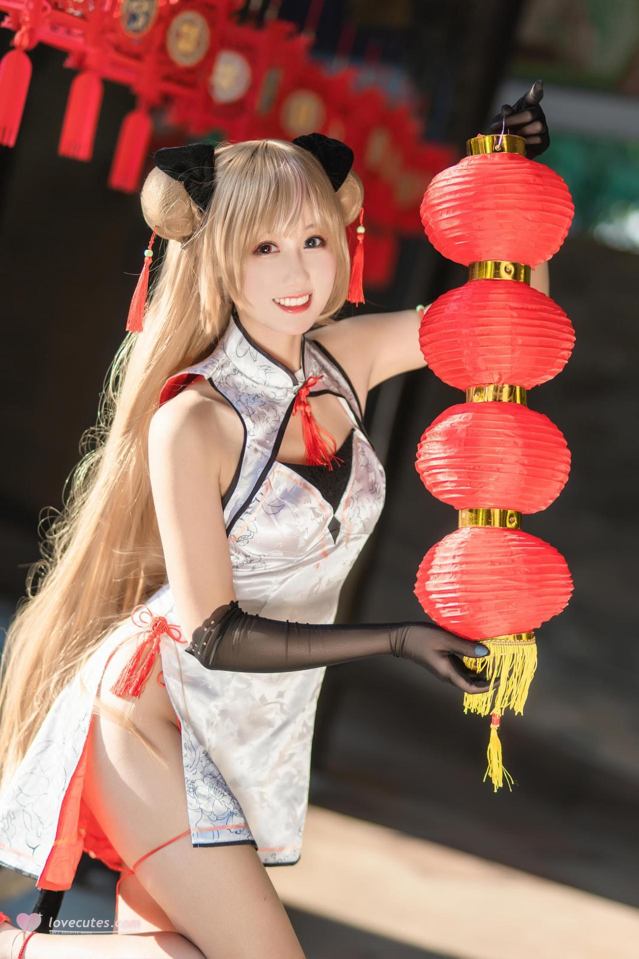 [cosplay] 羽生三未 - 少女前线 Mk23：少女前线 Mk23 蜂糖花角色還原美腿大尺度 18P