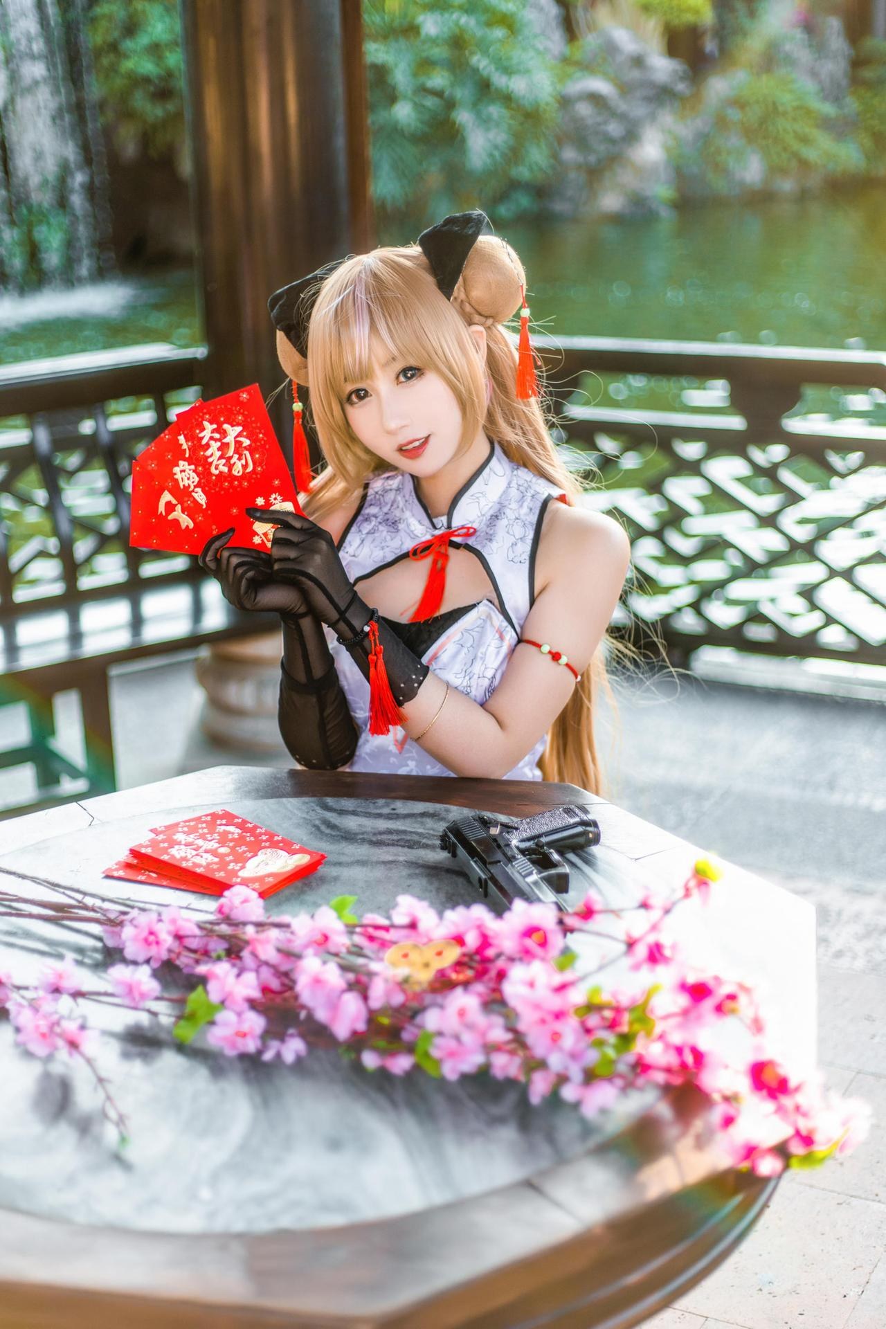 [cosplay] Hanyu Sanwei - 少女前線Mk23 蜂蜜花 コスプレ 18P