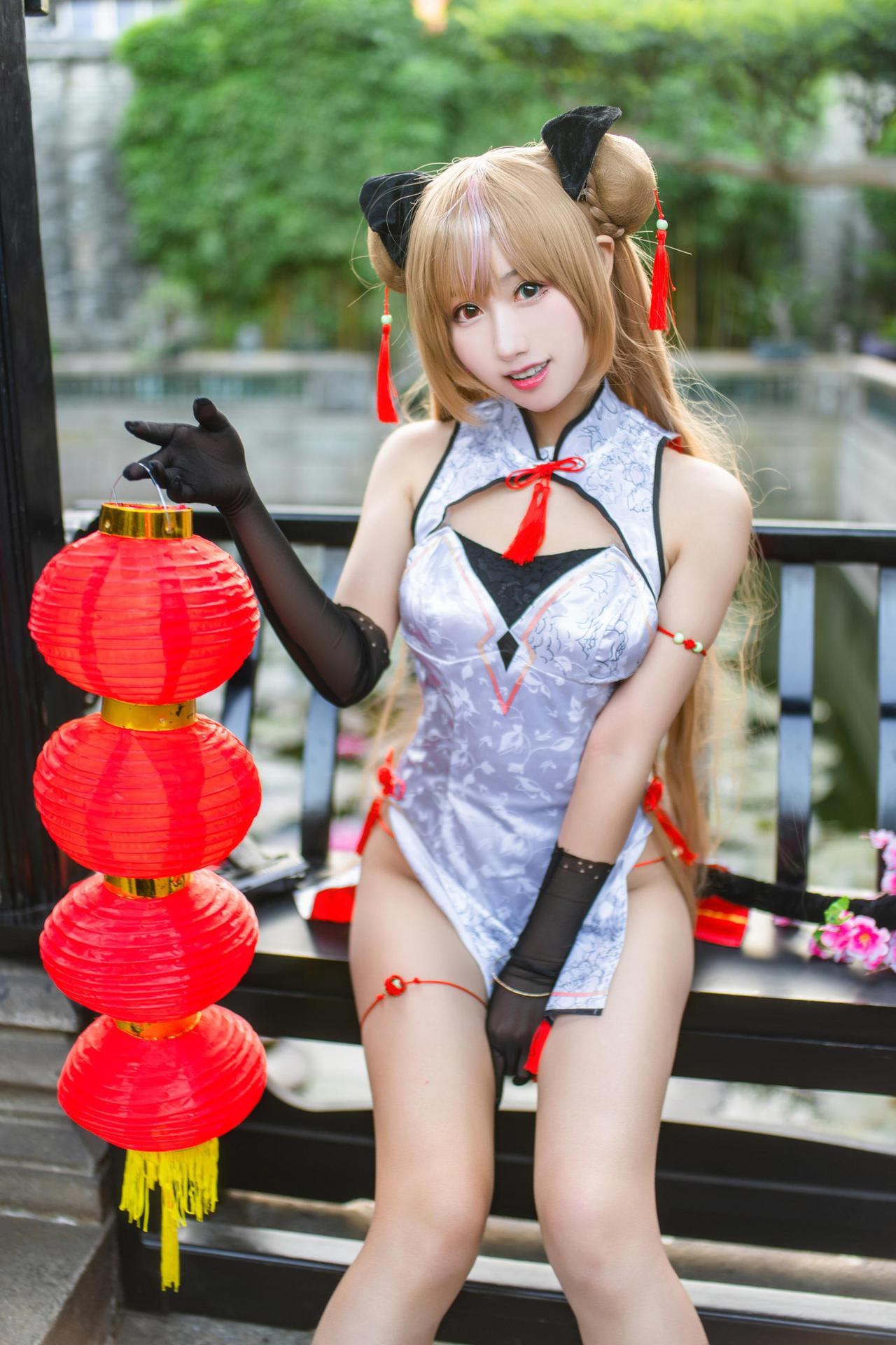 [cosplay] Hanyu Sanwei - 少女前線Mk23 蜂蜜花 コスプレ 18P