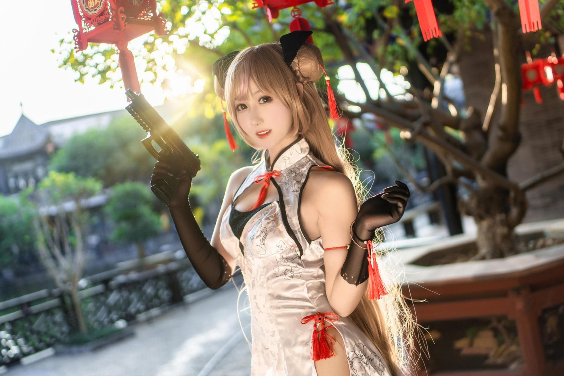 [cosplay] Hanyu Sanwei - 少女前線Mk23 蜂蜜花 コスプレ 18P