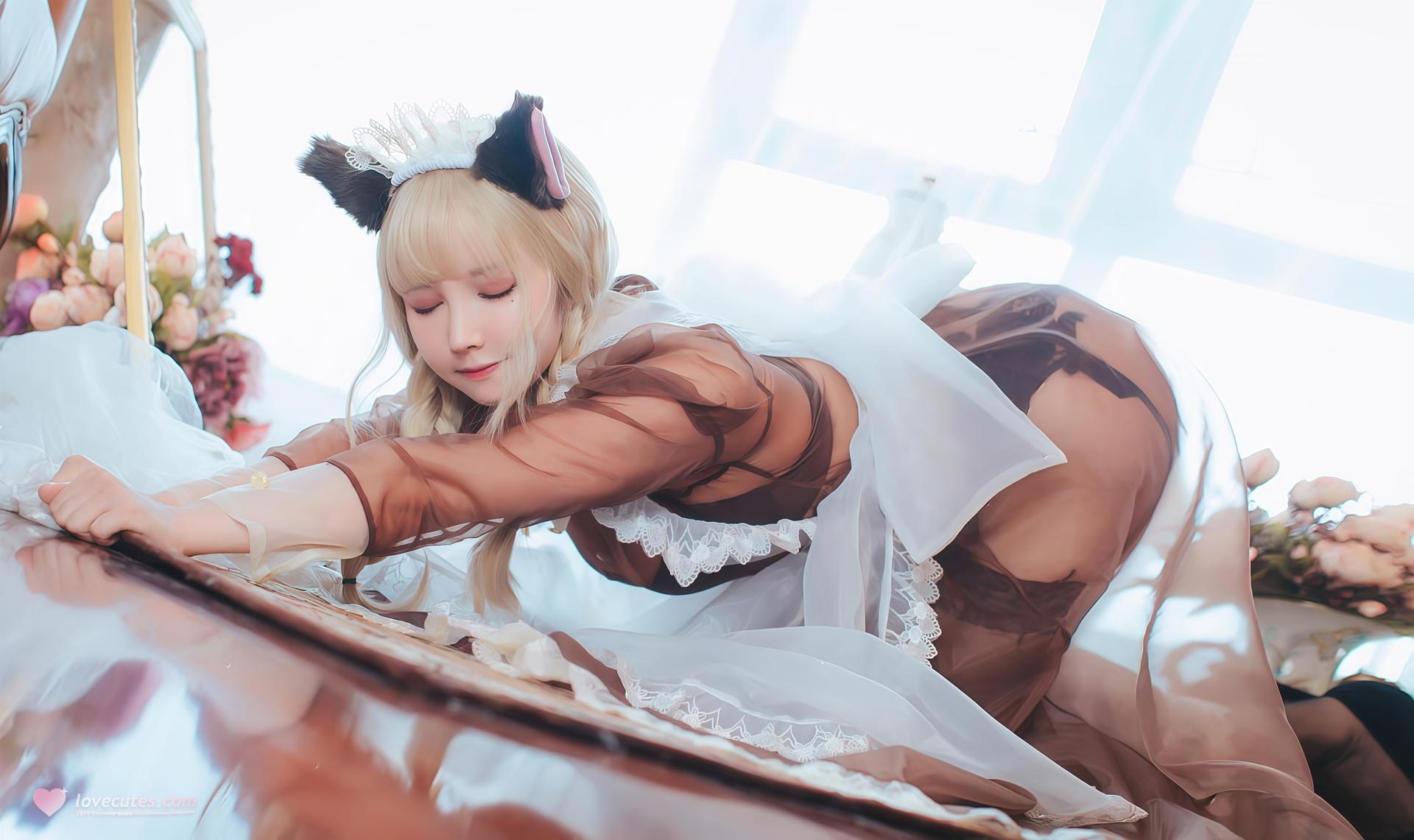 [cosplay] 羽生三未 & 一千只猫薄荷 - 透明女僕：角色還原美腿大尺度 32P
