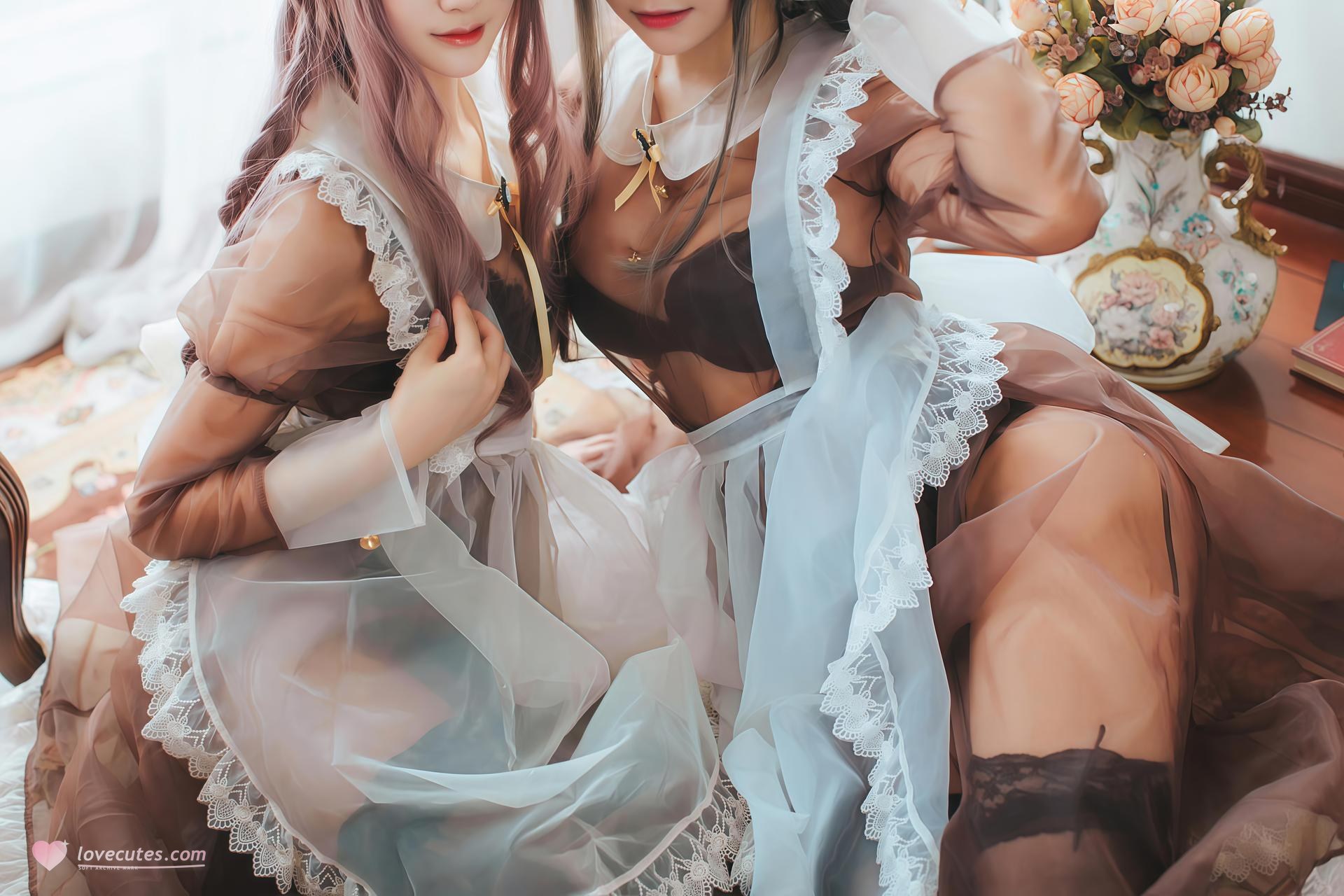 [cosplay] 羽生三未 & 一千只猫薄荷 - 透明女僕：角色還原美腿大尺度 32P