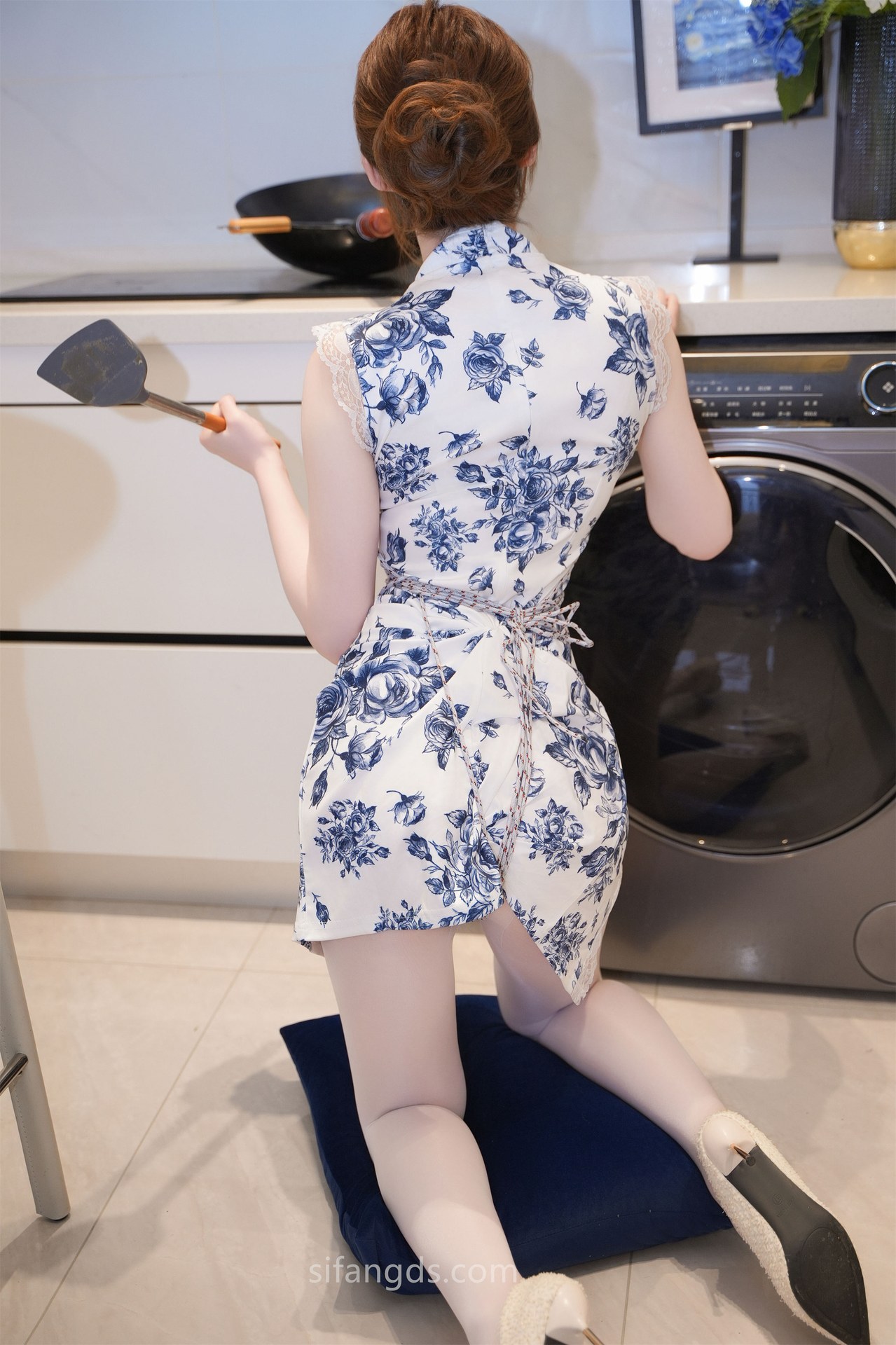 [Model] Meng Ling Er - 시우런 치파오 흰 스타킹 화보 114P5G1V