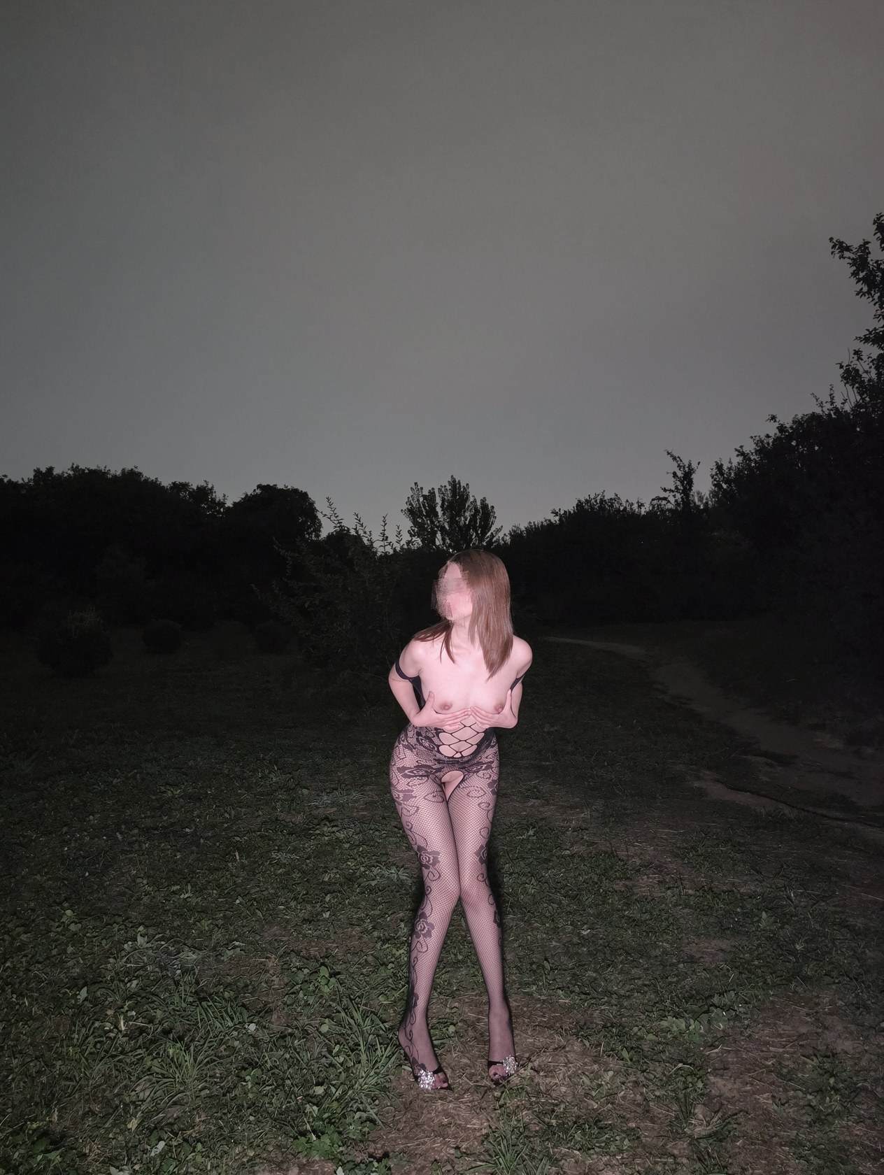 [Photo] Tatatheslut - ngoài trời nhiều cảnh dáng đẹp 124P16V