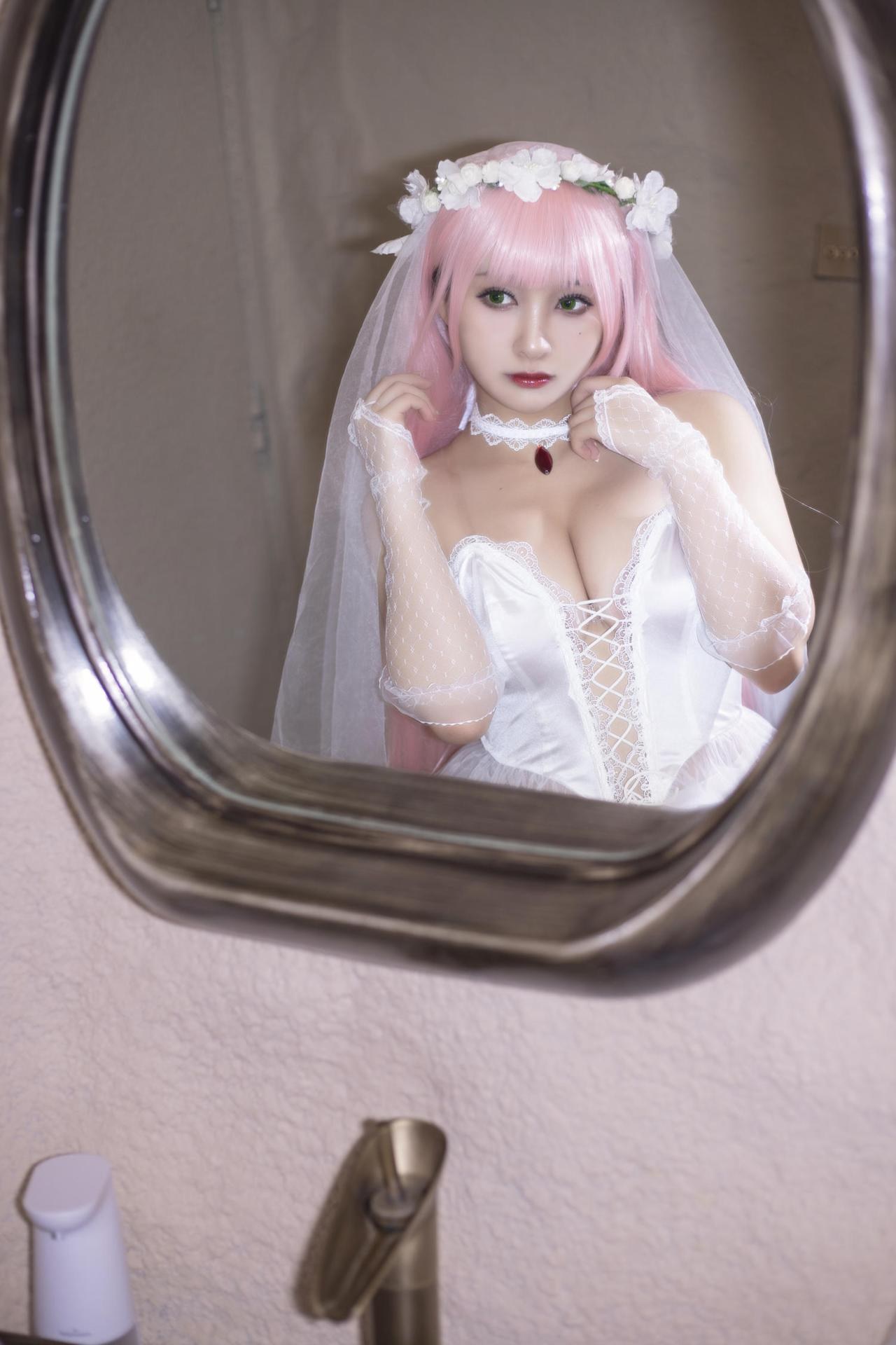 [cosplay] 洛璃LoLiSAMA - 02花嫁：角色还原美腿大尺度 63P