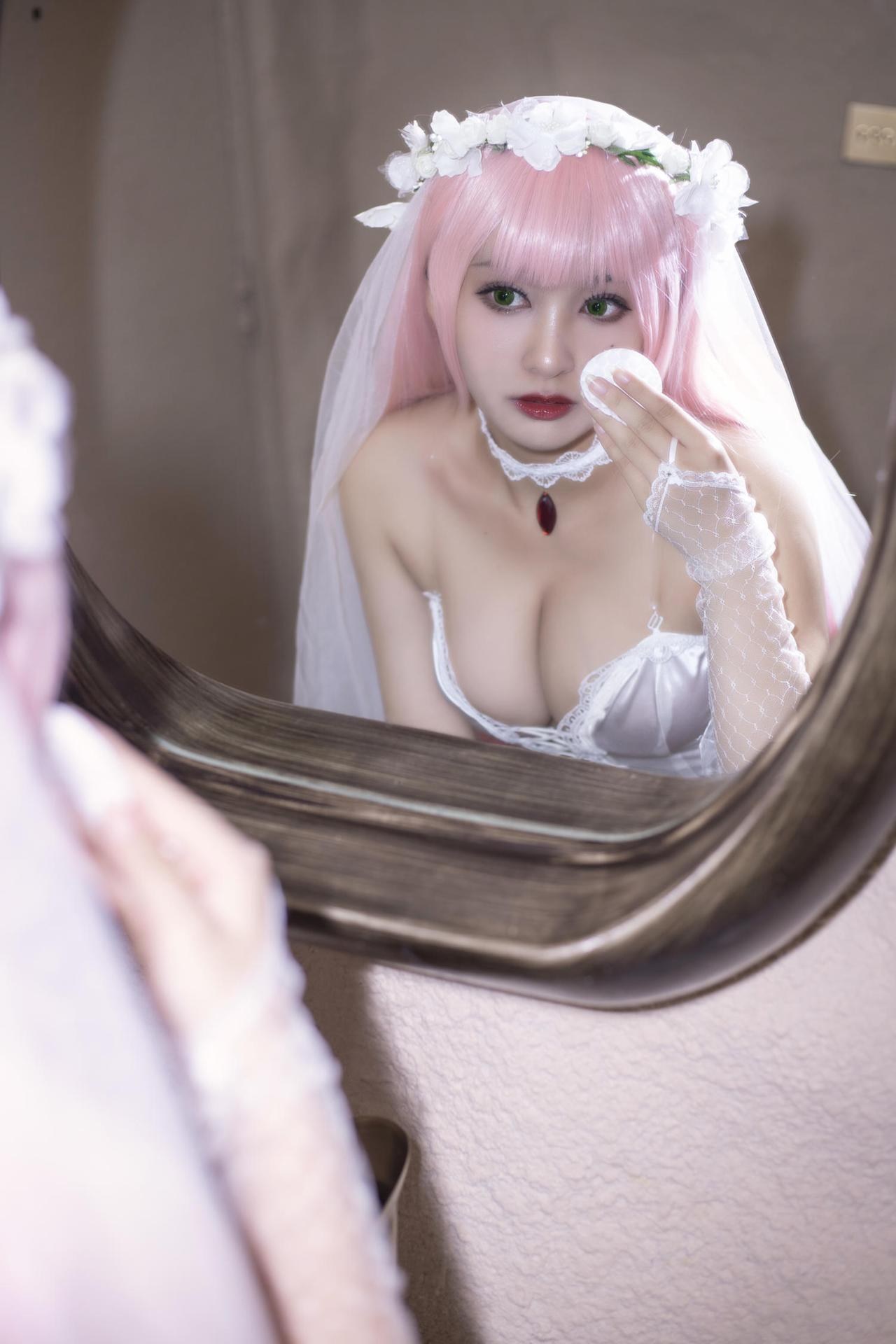 [cosplay] 洛璃LoLiSAMA - 02花嫁：角色还原美腿大尺度 63P