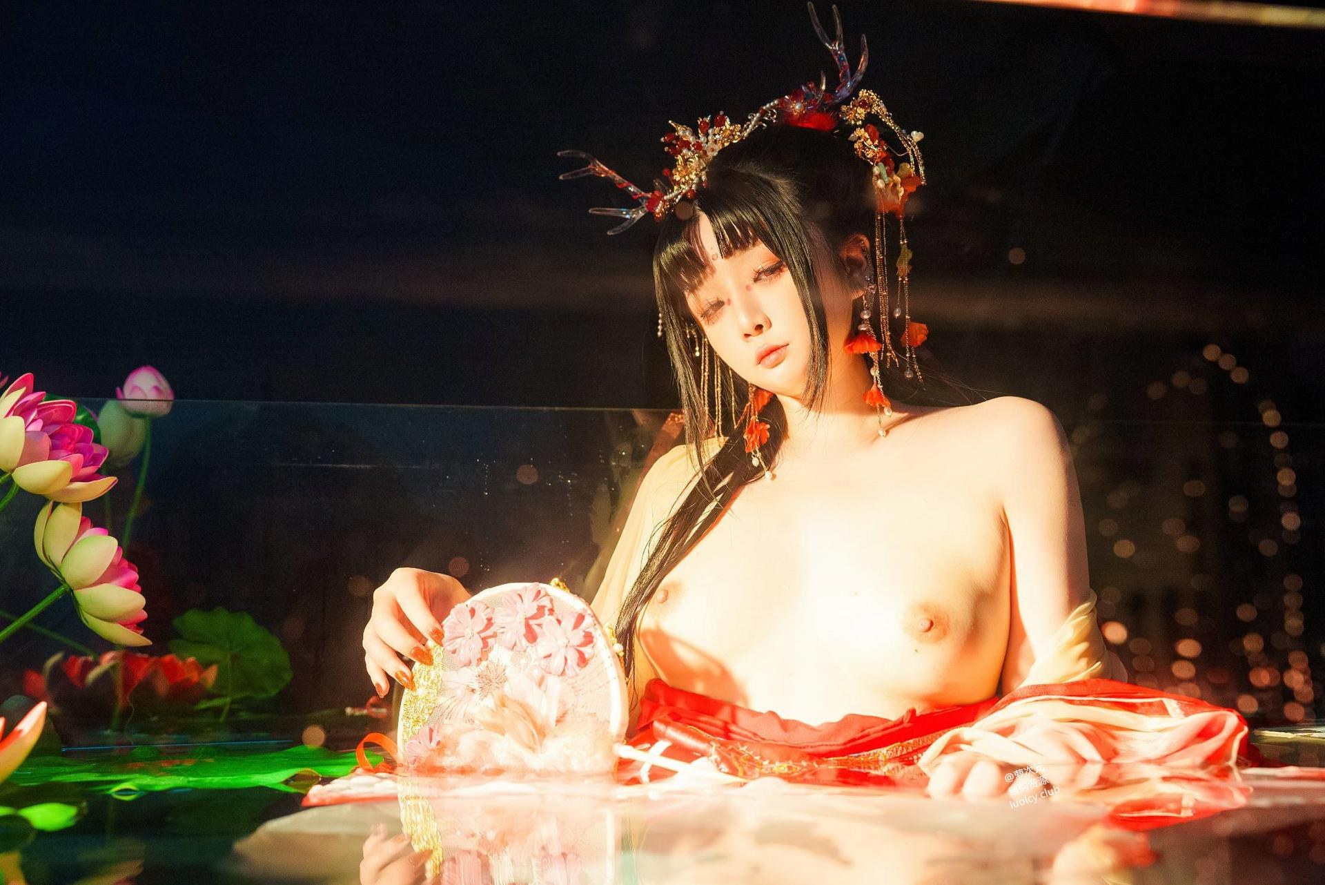 [Cosplay] Raku - Red Dragon Princess pool set 59P1V