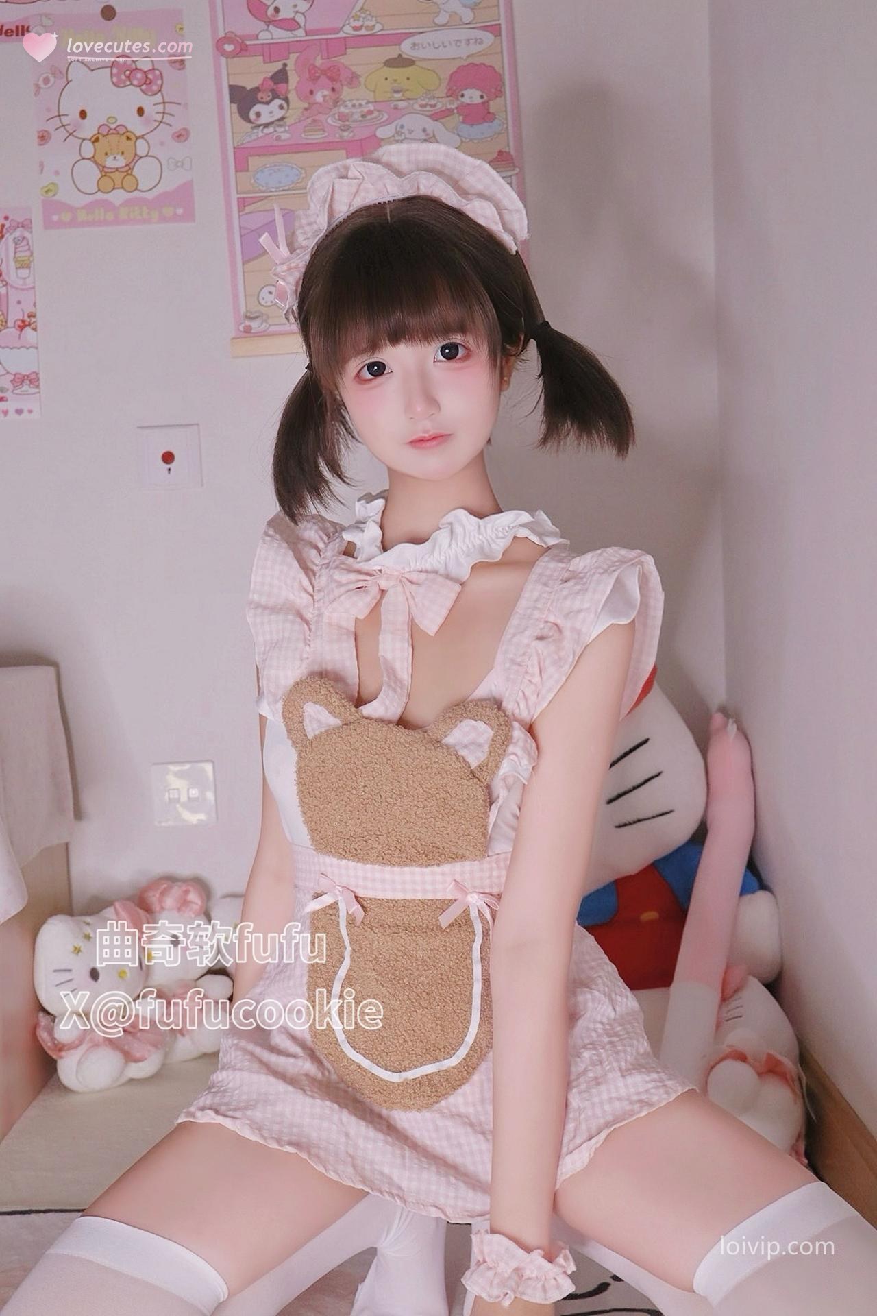 [cosplay] 曲奇软fufu - 小熊女仆：角色还原美腿大尺度 39P2V