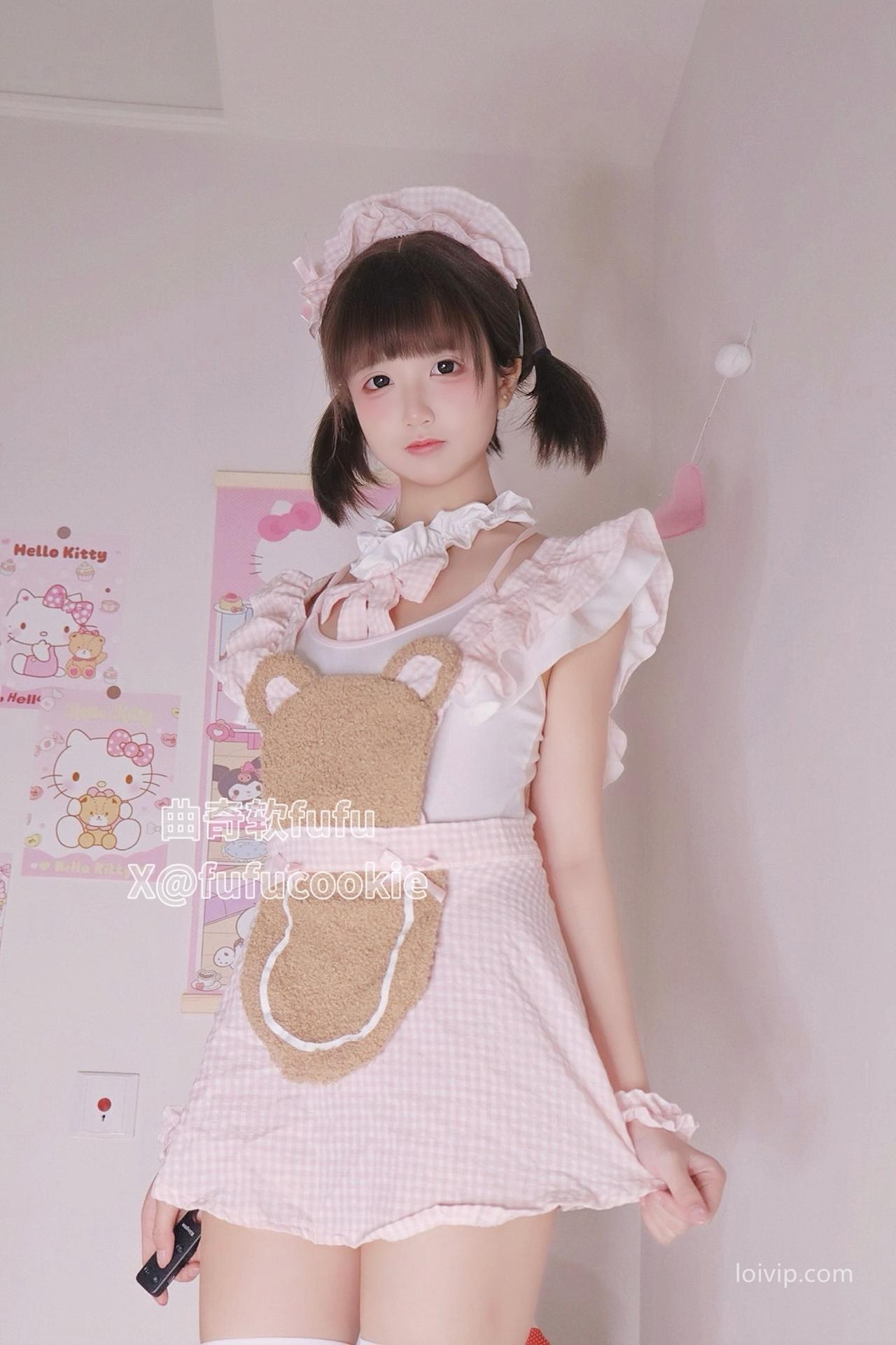 [cosplay] 曲奇软fufu - 小熊女仆：角色还原美腿大尺度 39P2V