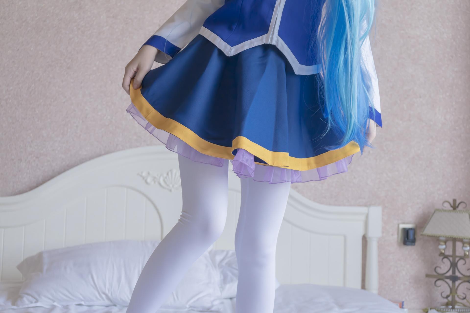 [cosplay] 少女映画 - 阿库娅：翘臀大尺度露点角色还原 80P