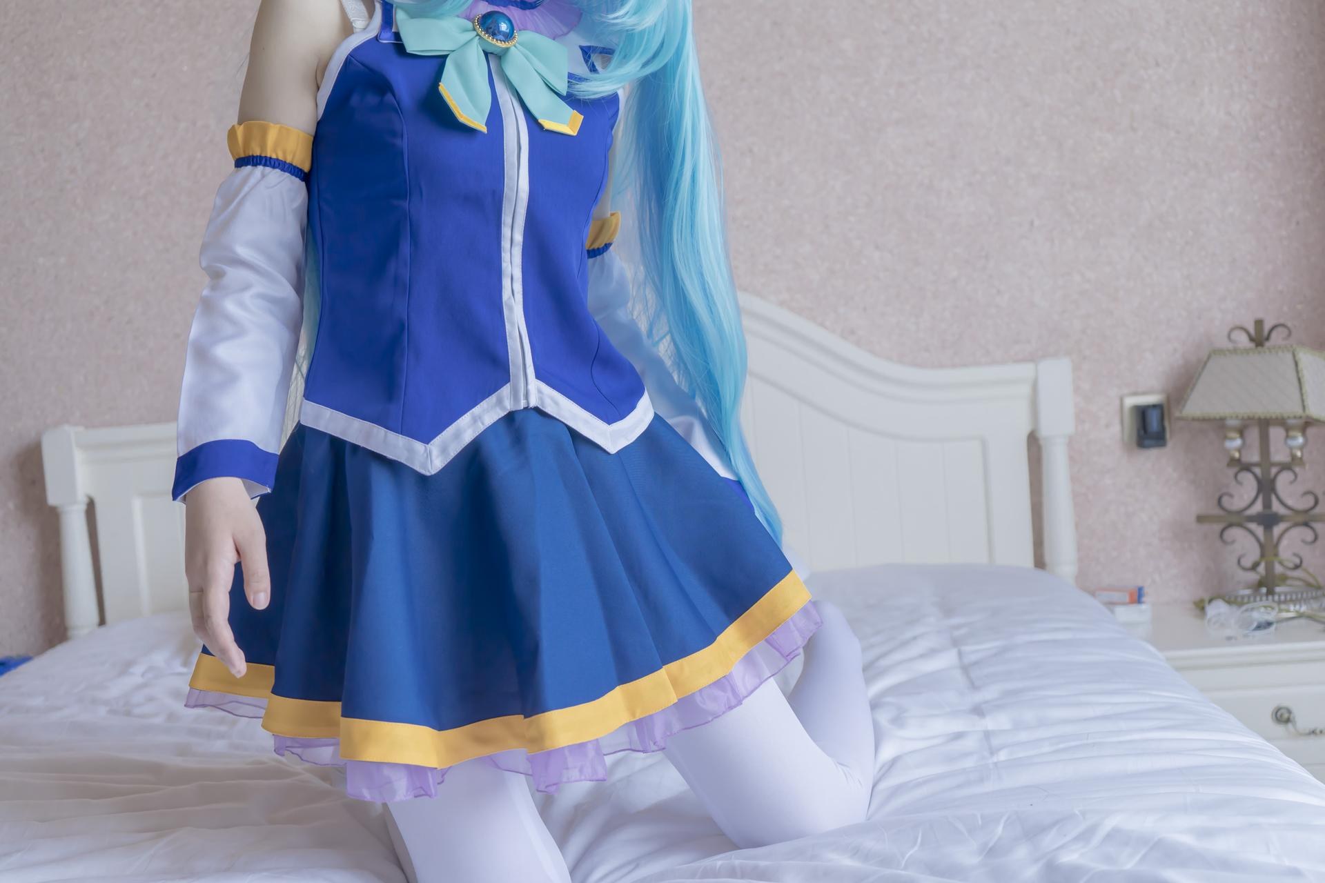 [コスプレ] Shaonv Yinghua - Aqua: 大胆な構成 露出表現 ヒップライン 写真集 80P