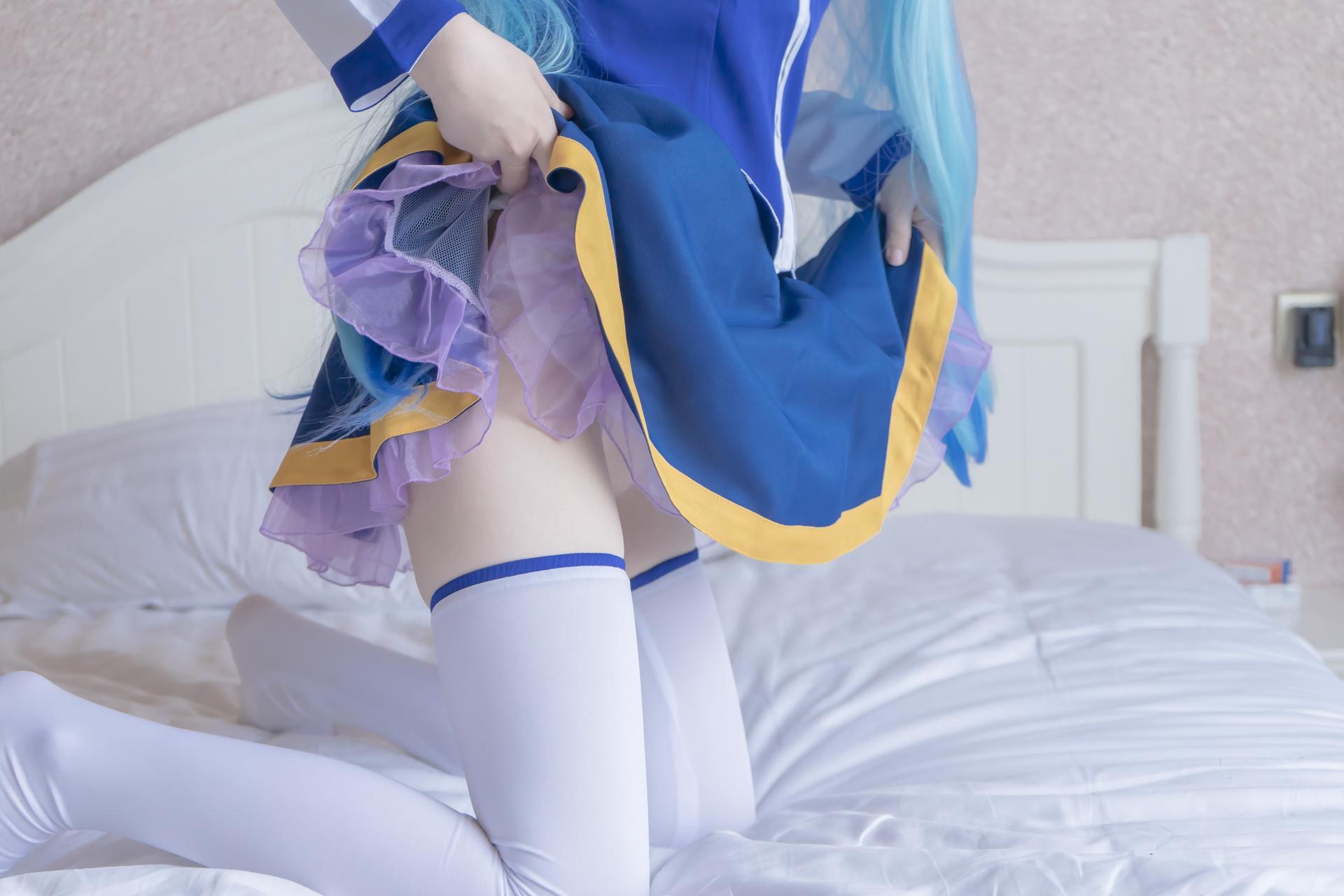 [コスプレ] Shaonv Yinghua - Aqua: 大胆な構成 露出表現 ヒップライン 写真集 80P