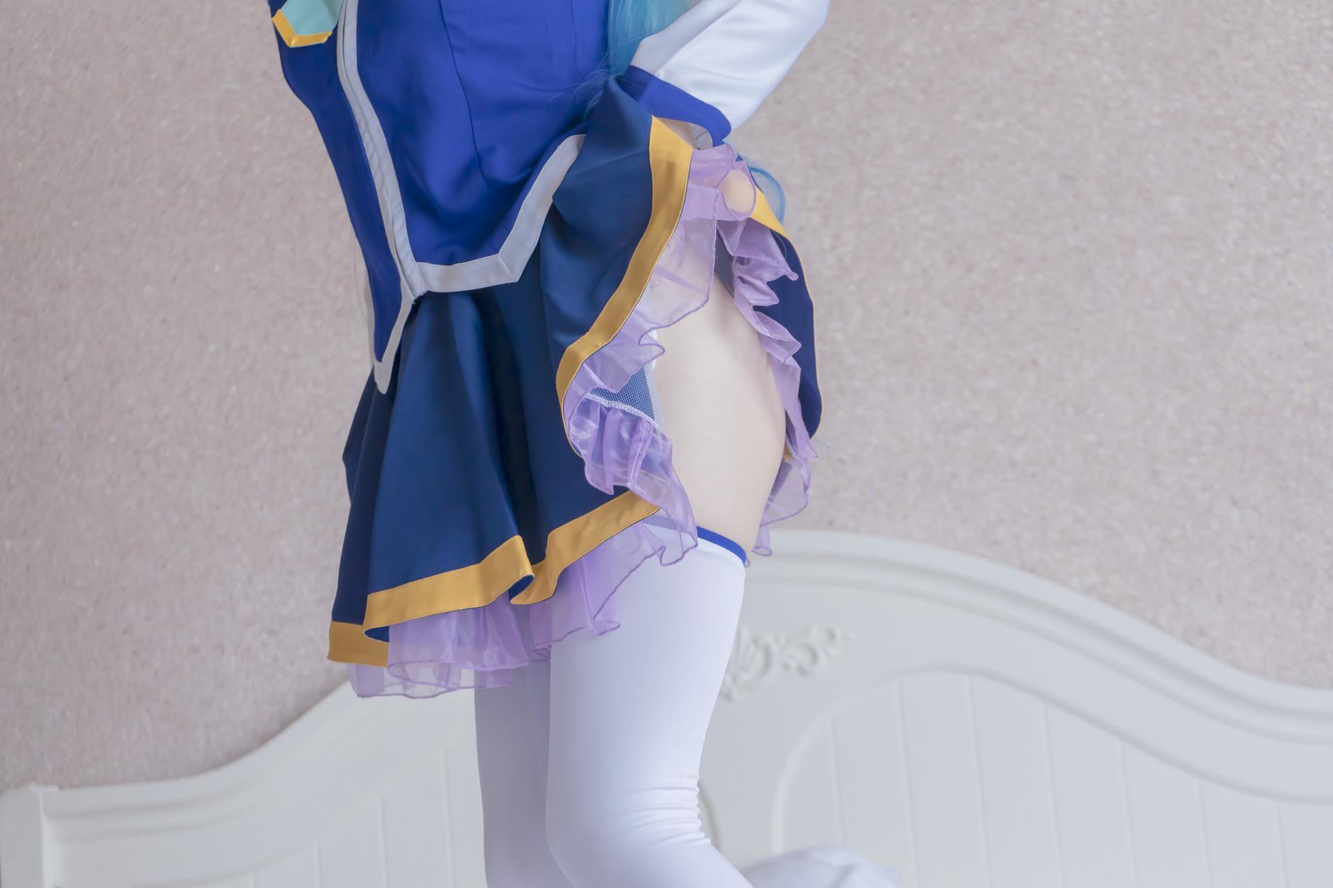 [cosplay] 少女映画 - 阿库娅：翘臀大尺度露点角色还原 80P