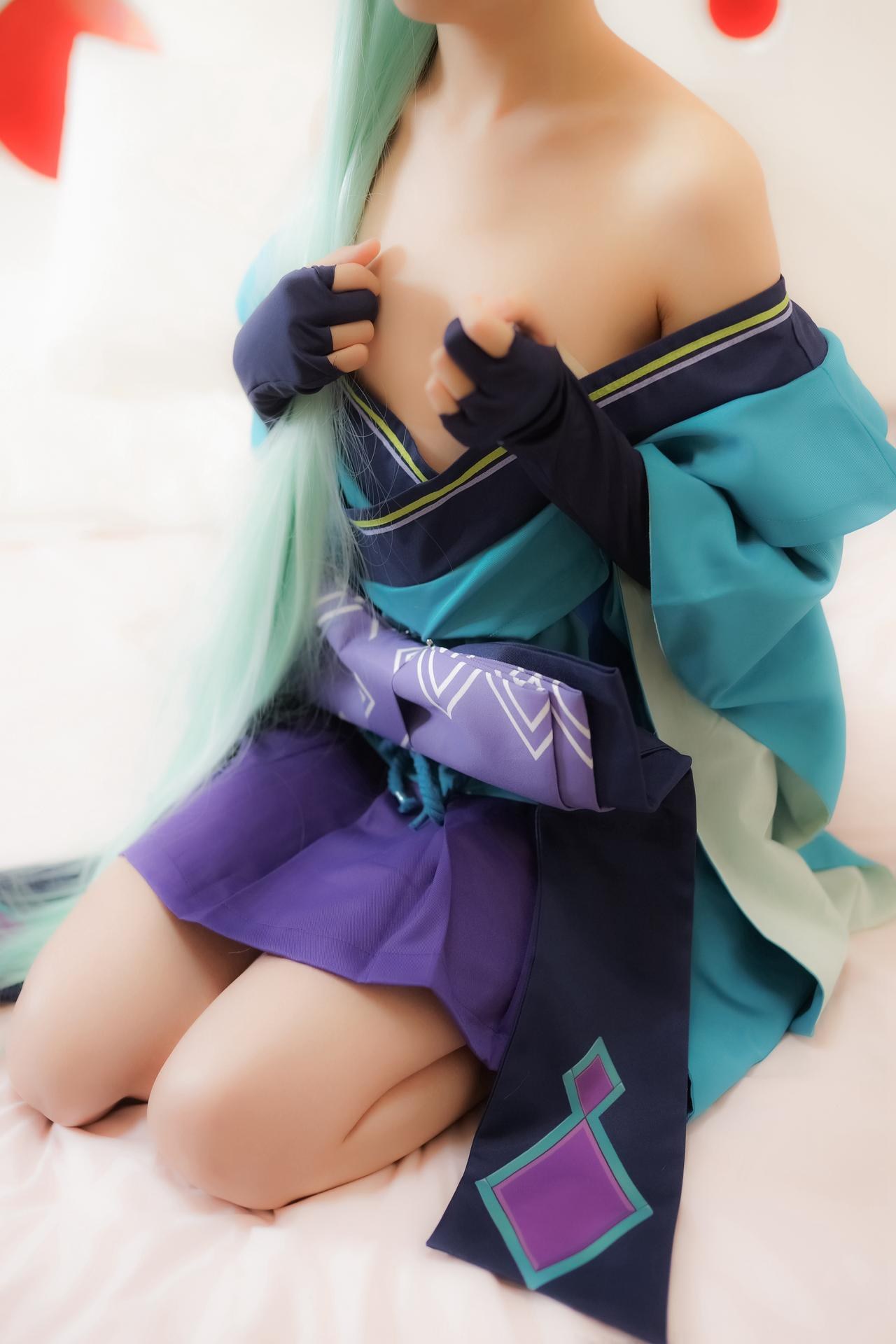 [Cosplay] Shaonv Yinghua - Aoandon: adult styling topless details curvy hips photo set 104P