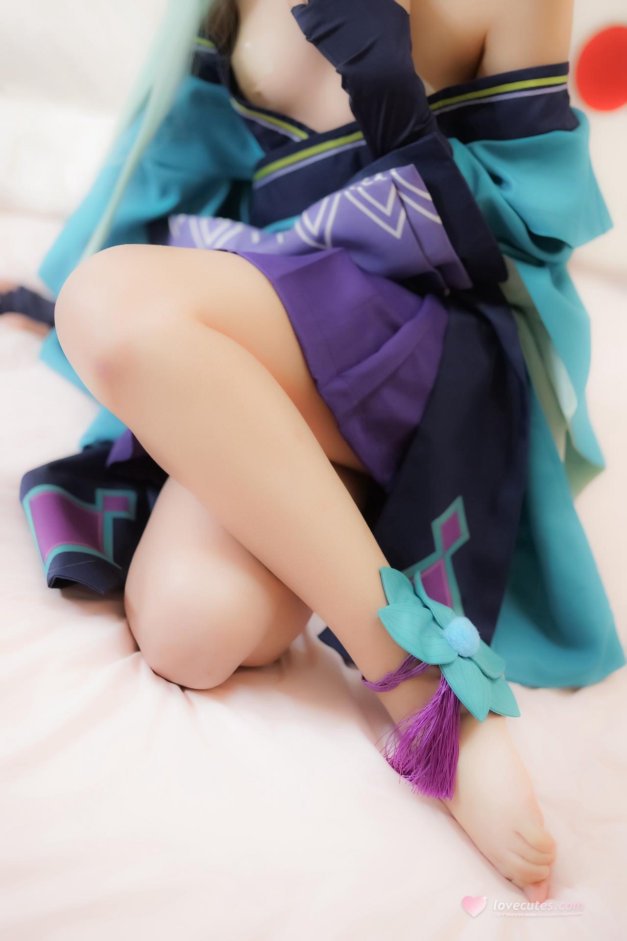 [Cosplay] Shaonv Yinghua - Aoandon: adult styling topless details curvy hips photo set 104P